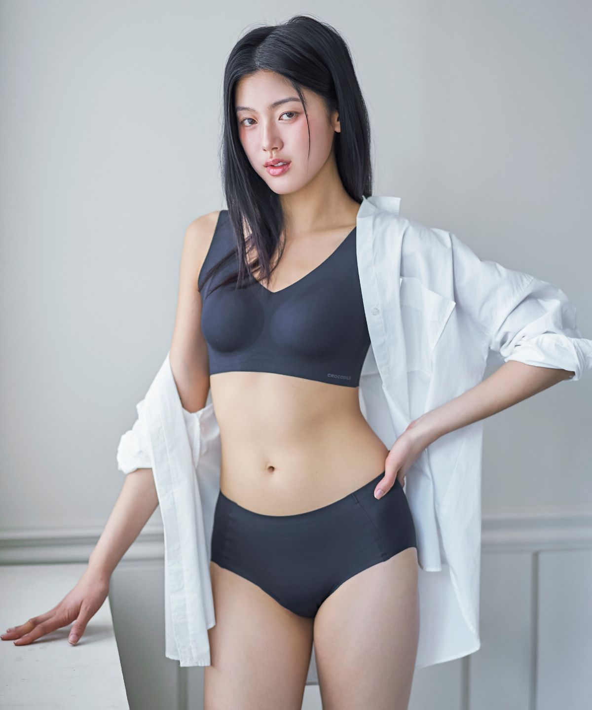 크로커다일 이너웨어(CROCODILE INNERWEAR) [2PACK] 소프트 쿨 인견쉘론 패드일체형 V넥 브라