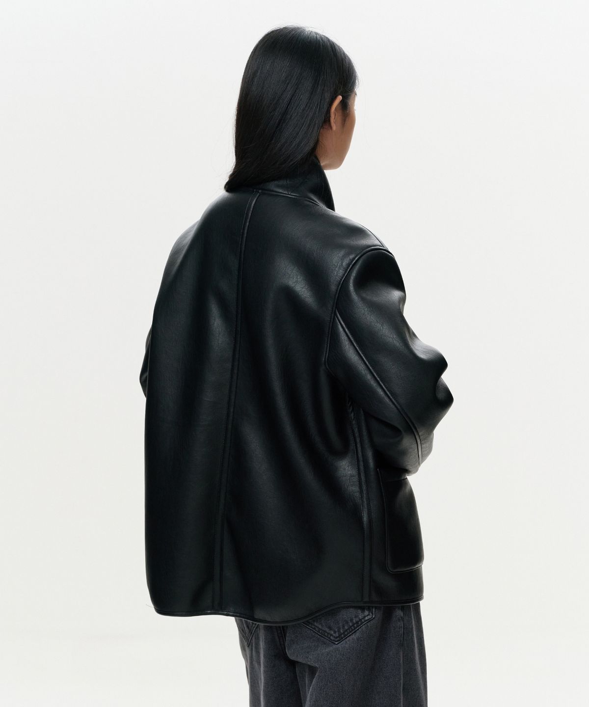 이알에이(ERA) WOMEN CLASSIC FAUX SHEARLING JACKET - BLACK
