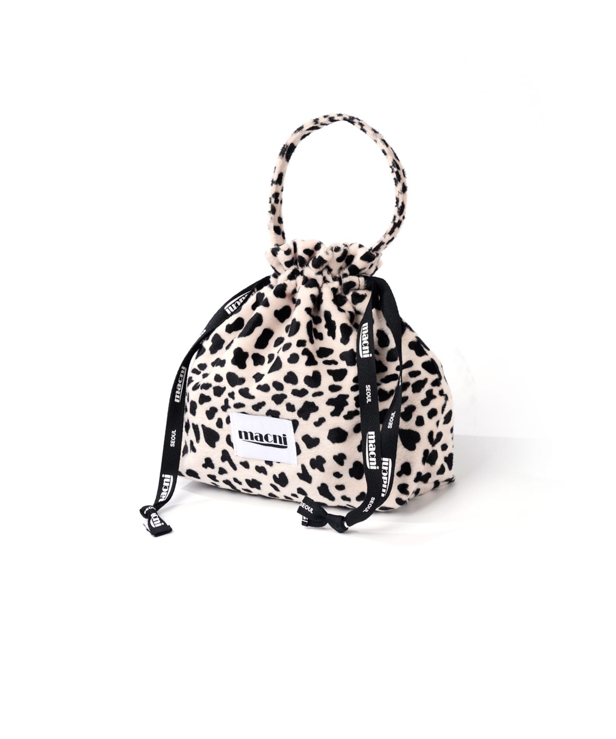 마크니(MACNI) LEOPARD STRING POUCH BAG BEIGE