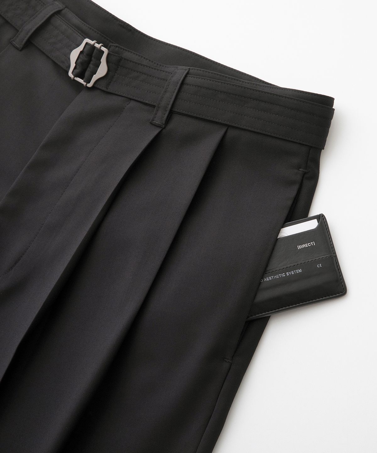 어나더 오피스(ANOTHER OFFICE) Hemingway Belted Shorts (Black)