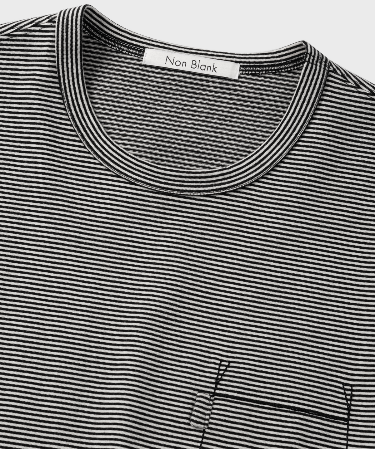 넌블랭크(NONBLANK) 핀스트라이프 티셔츠_BLACK