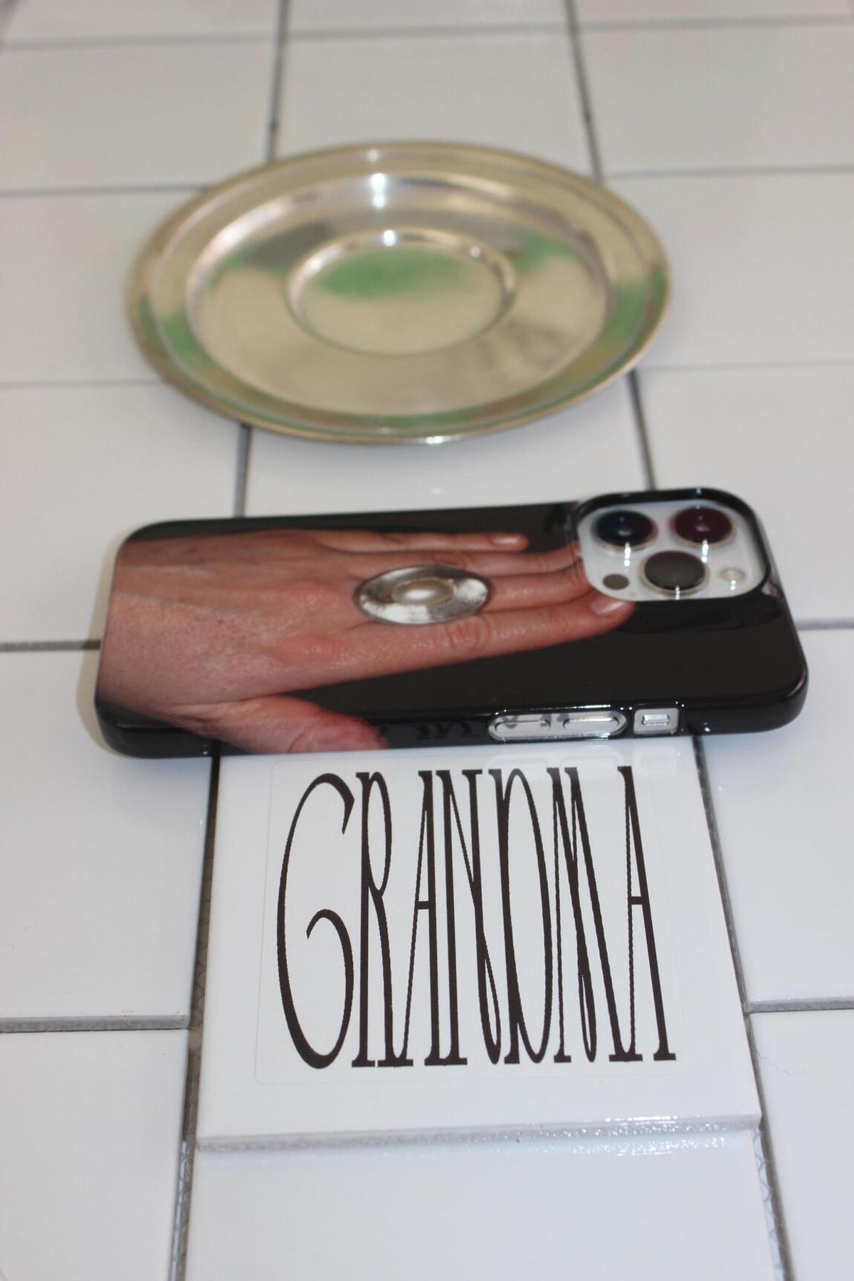 어텐즈(ATTENDS) GRANDMA Case