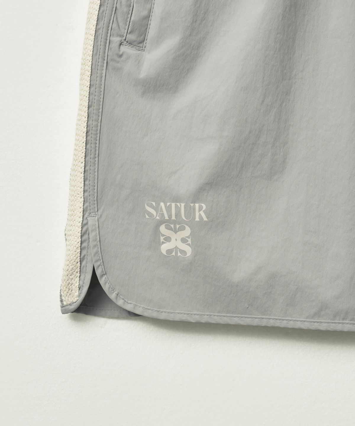세터(SATUR) 로턴 테크 쇼츠 그레이