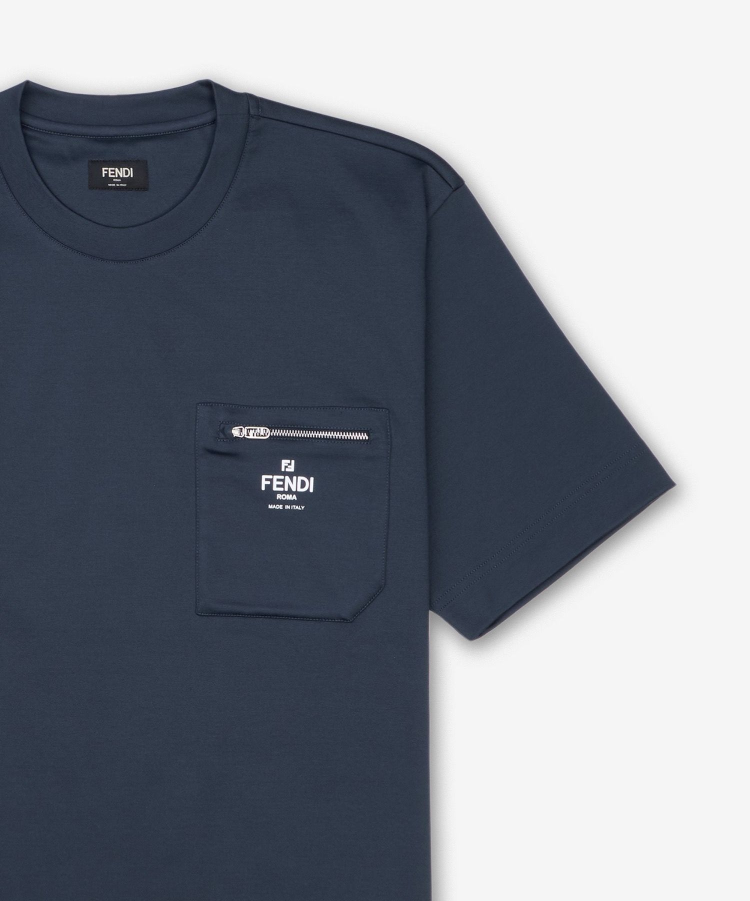 【FENDI】T-SHIRT WITH ZIP●FY0936ARYRF0QB0 MUSINSA | FENDI Zipper Detail Short Sleeve T-Shirt - Navy
