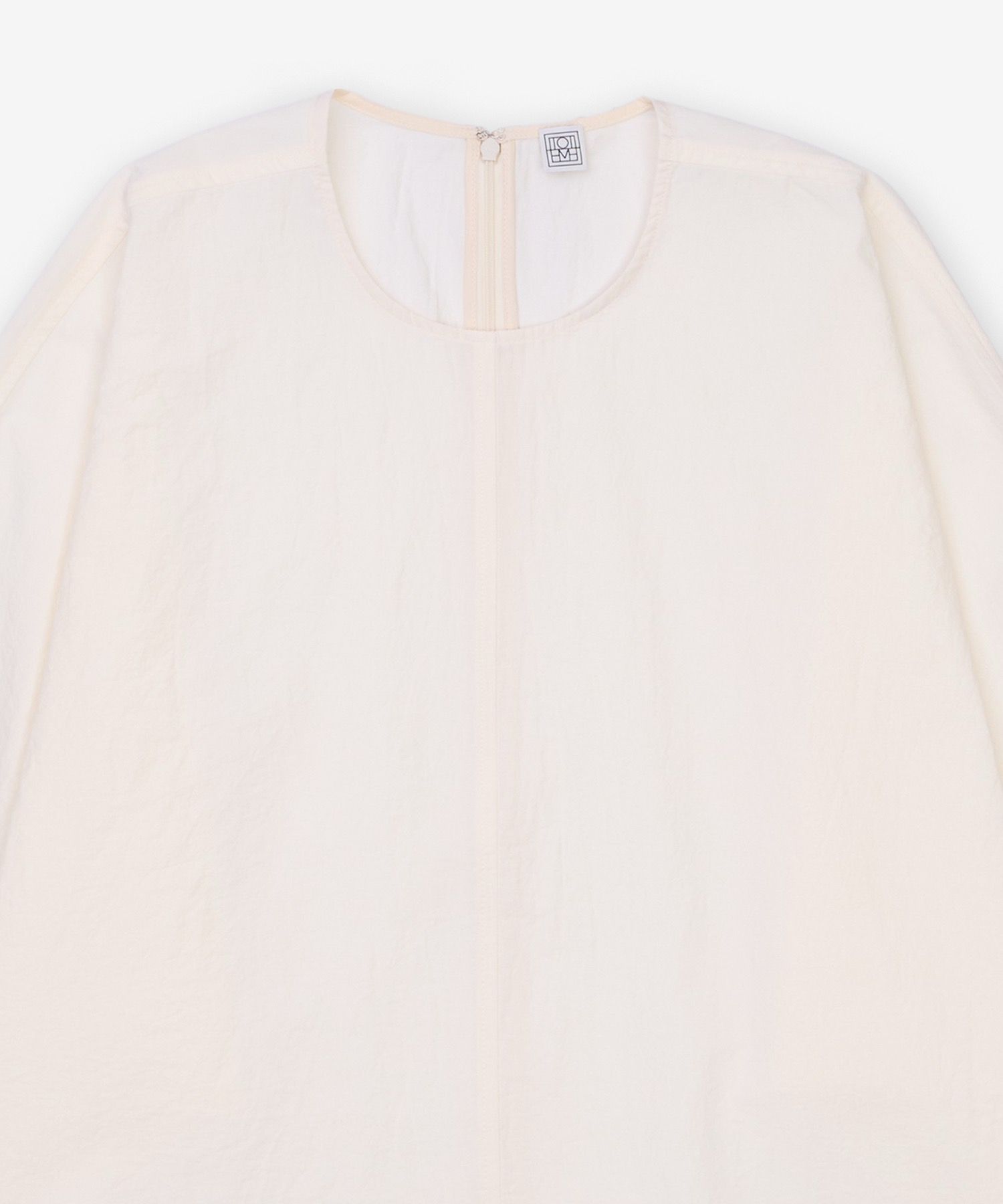 【関税込み】TOTEME オフホワイト Batwing トップス BATWING TOP / OFF WHITE – FABRIC