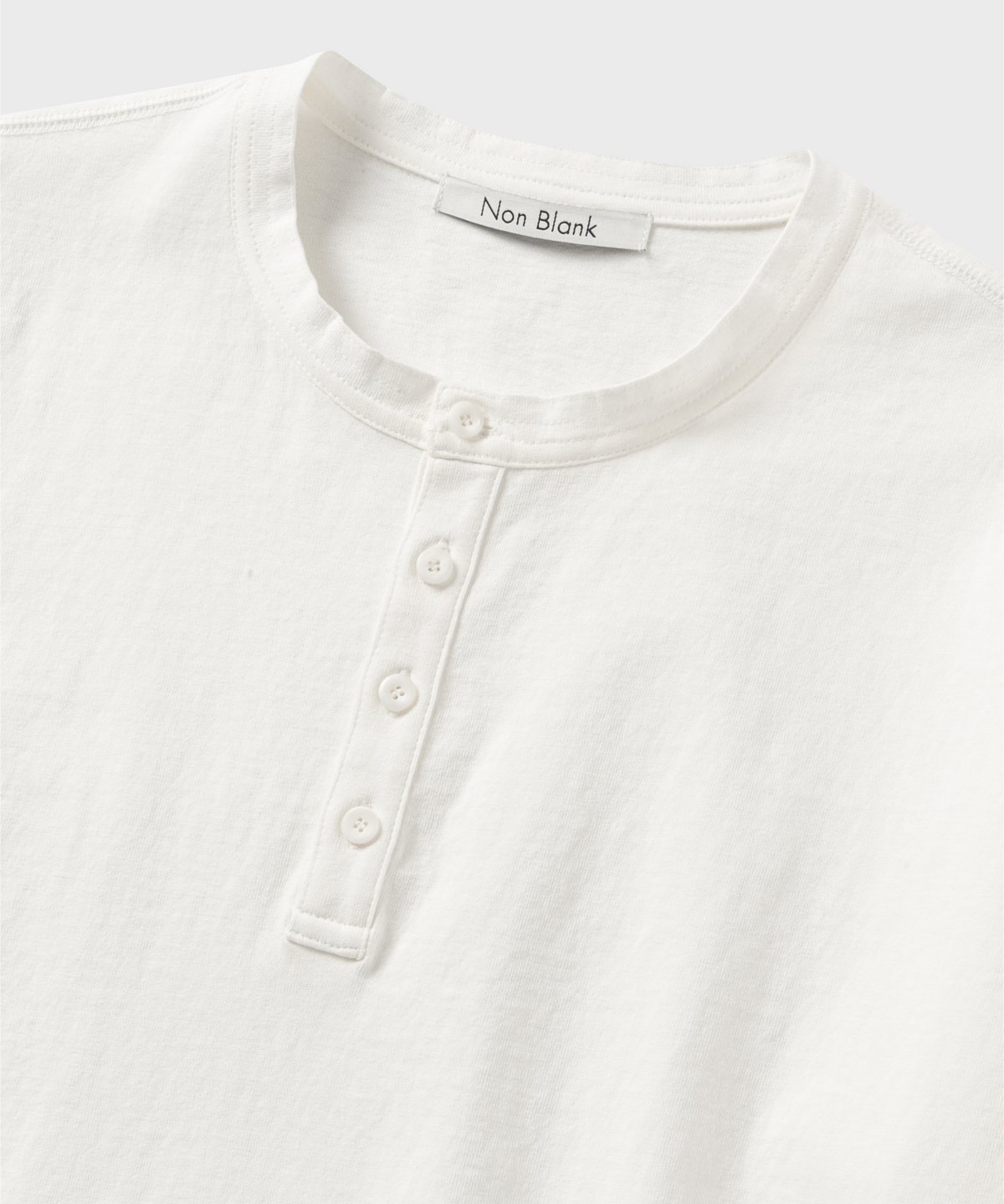 넌블랭크(NONBLANK) 헨리넥 HS 티셔츠_WHITE