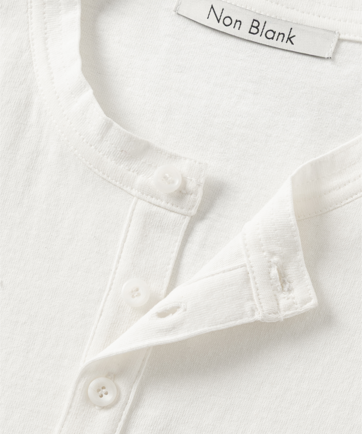 넌블랭크(NONBLANK) 헨리넥 HS 티셔츠_WHITE