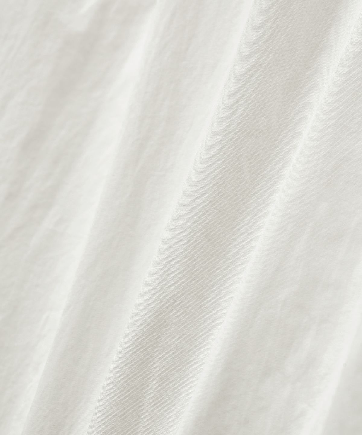 세터(SATUR) 커브드 파라슈트 팬츠 화이트