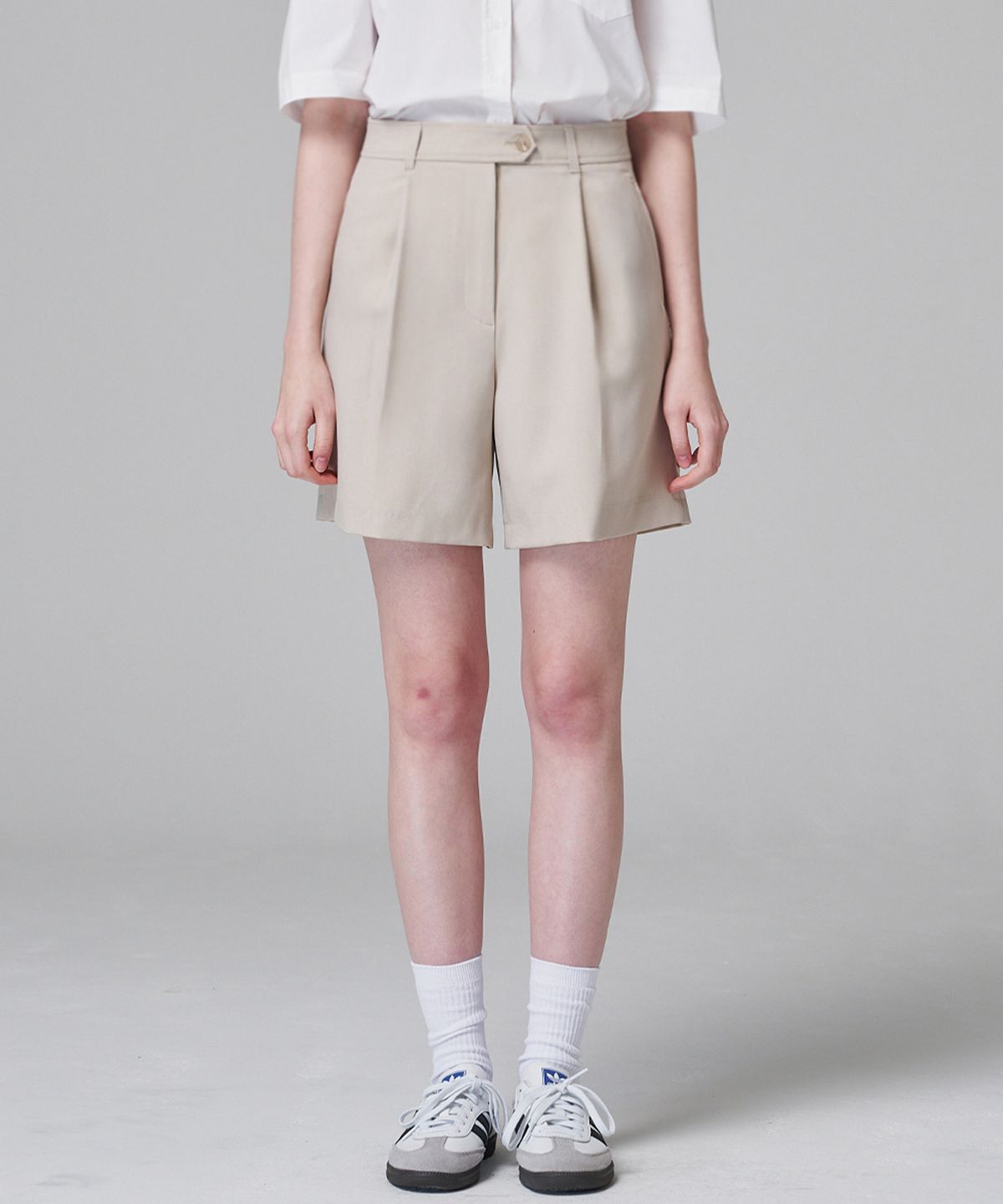마롭(MALOUPE) 2205 썸머 원턱 하프팬츠 (베이지)