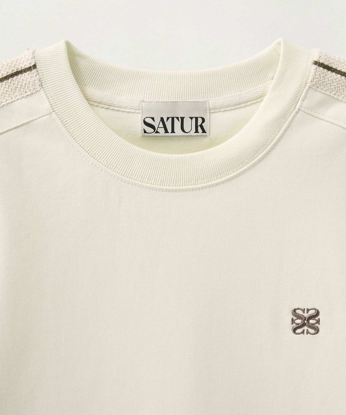 세터(SATUR) (W) 로턴 크롭 하프 스웨트셔츠 크림
