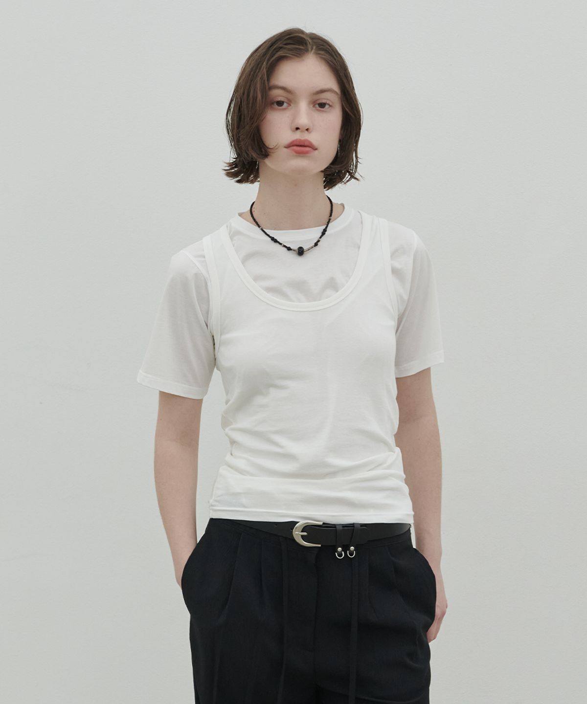 320쇼룸(320SHOWROOM) Raie Back Label Sleeveless Ivory