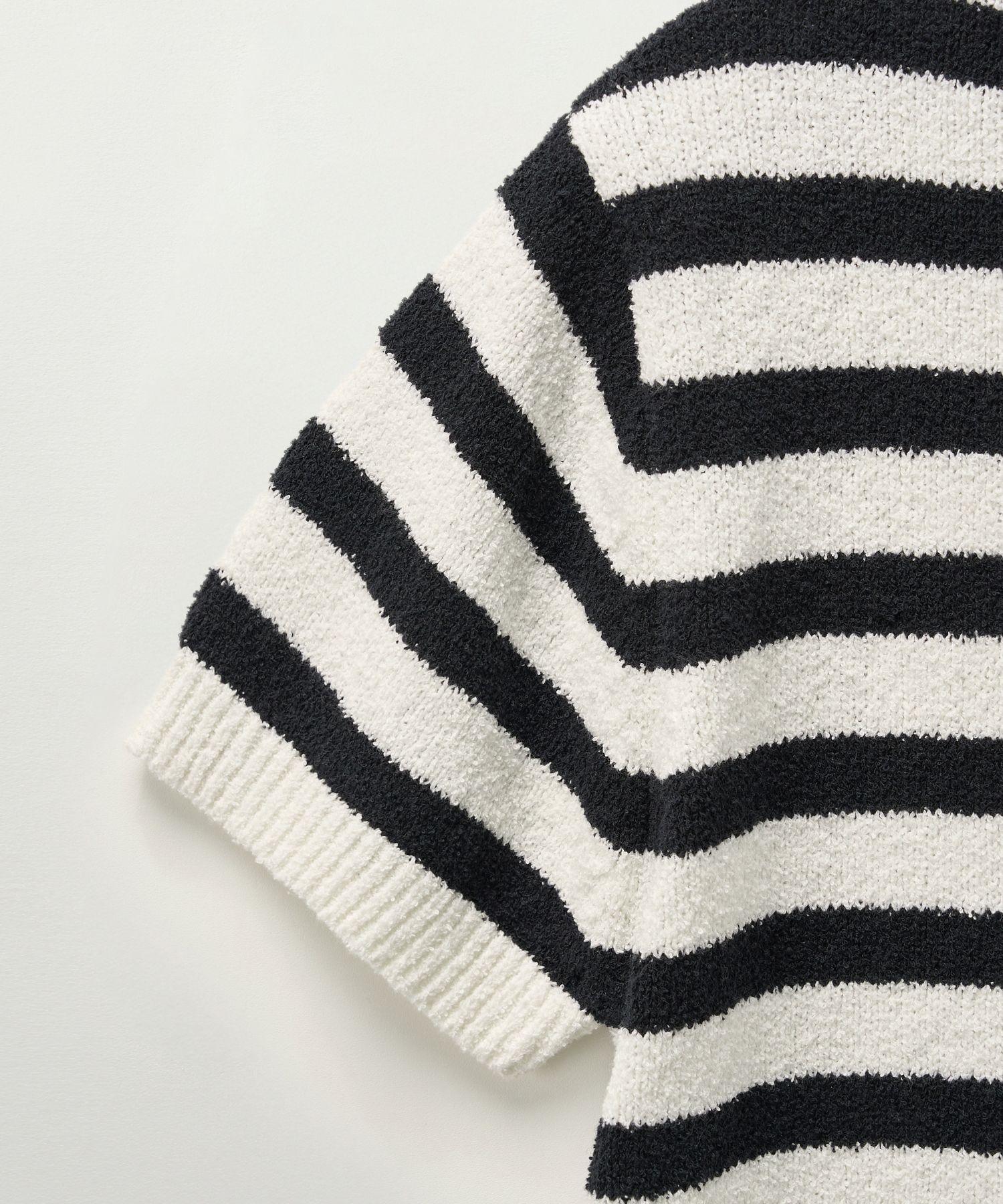 MUSINSA | SATUR (W) Bon Voyage Stripe Half Knit Cardigan Cream