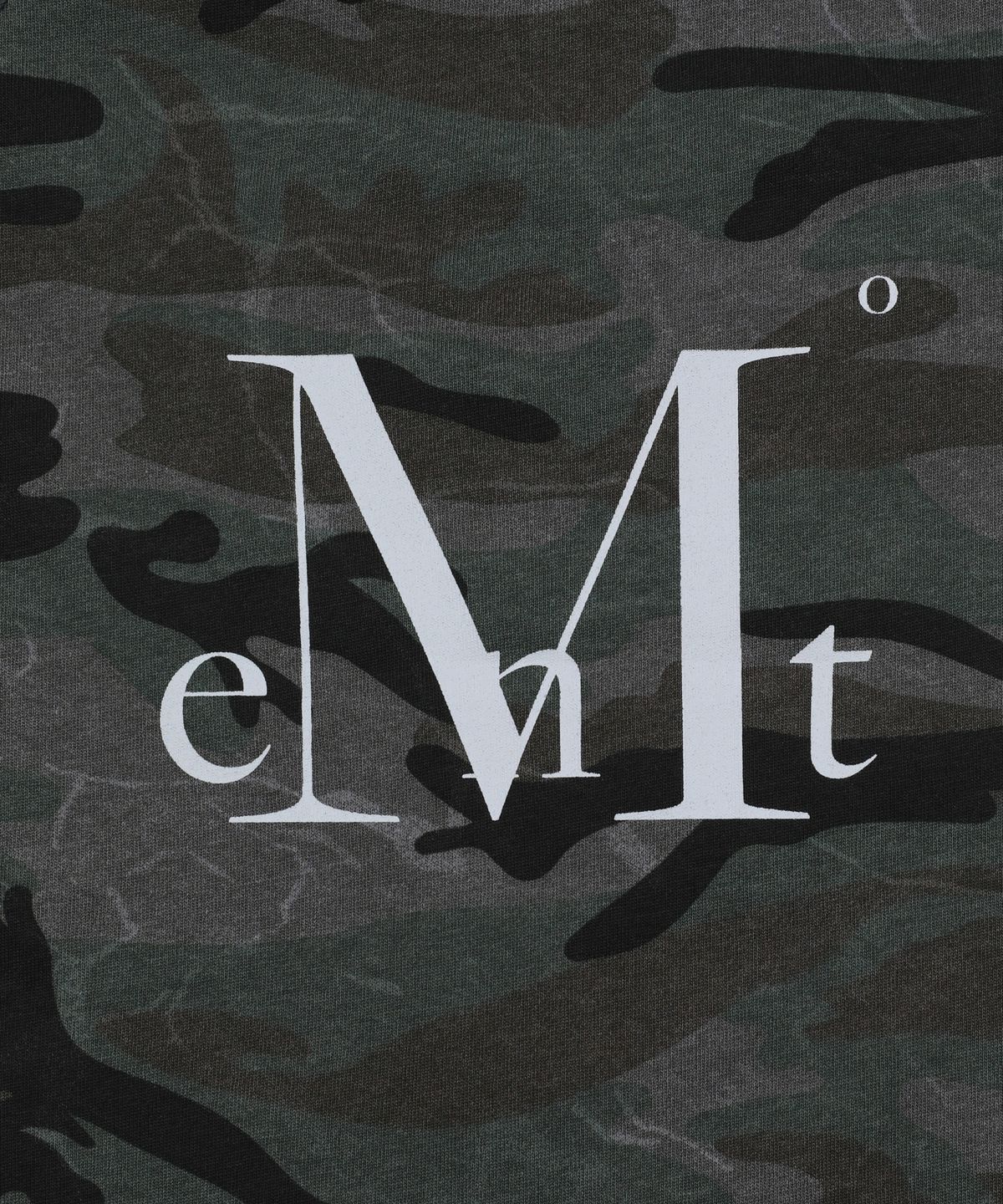 무센트(MUCENT) 러핀 카모 나그랑 슬림핏 반팔 티 (2컬러)