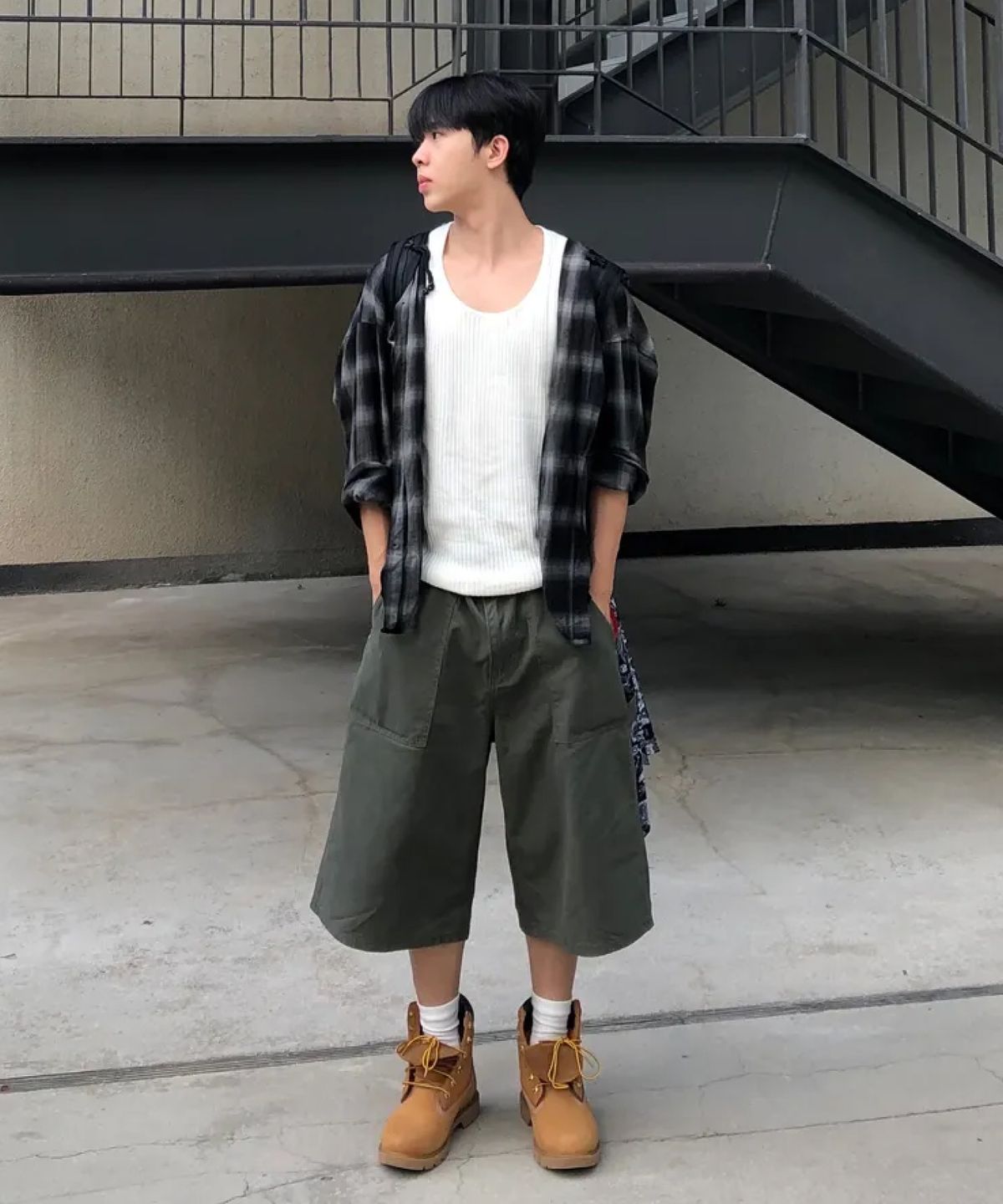 에이지오디(AGOD) 카펜터 퍼티그 트윌 버뮤다 쇼츠 [라이트 카키]