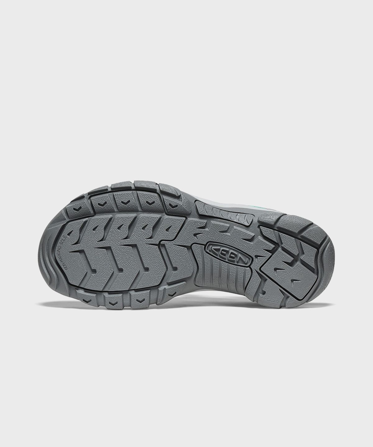 킨(KEEN) 뉴포트 H2 샌들 Alloy Grey