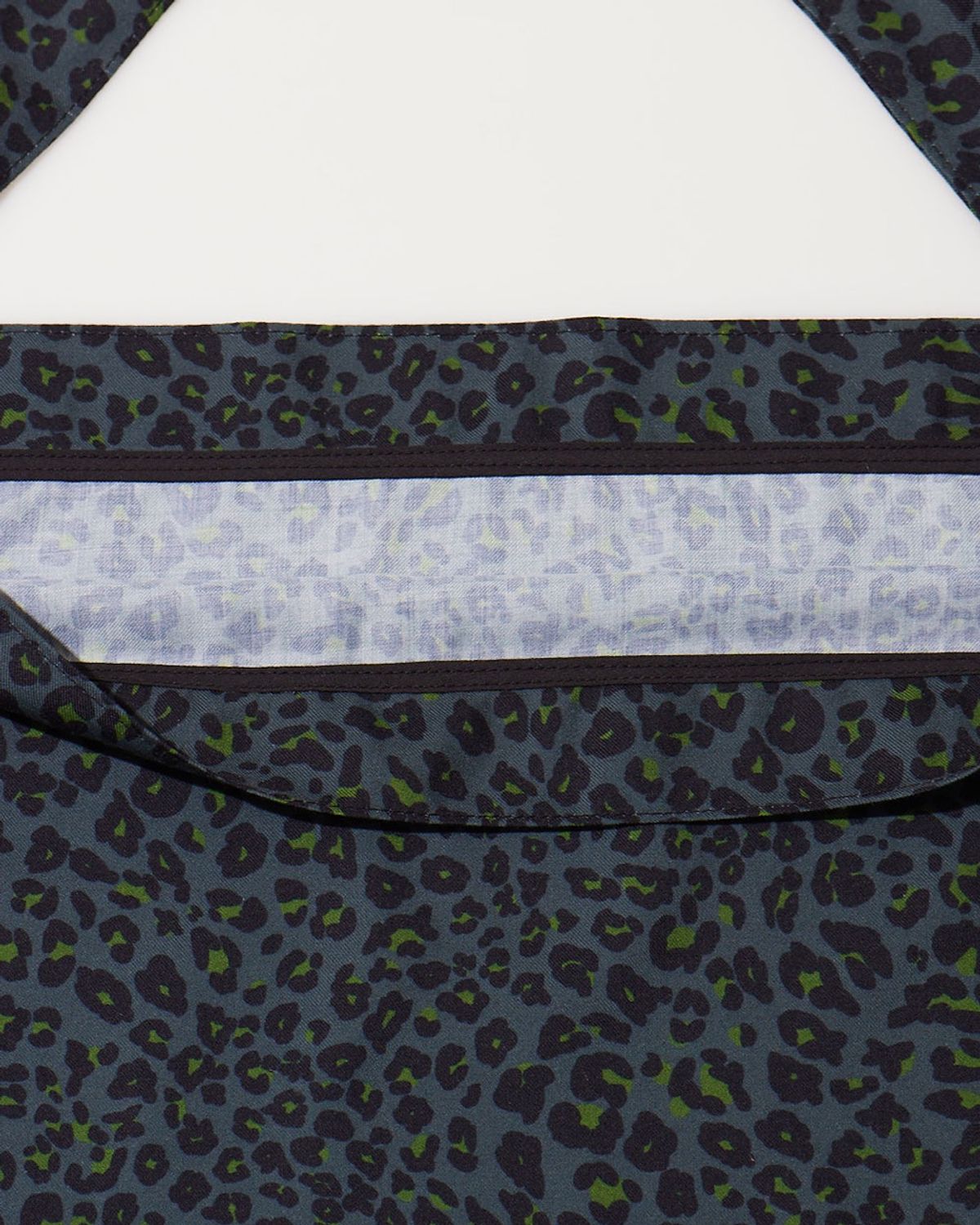 세르(SEHR) Leopard Easy Bag (Dark Green)