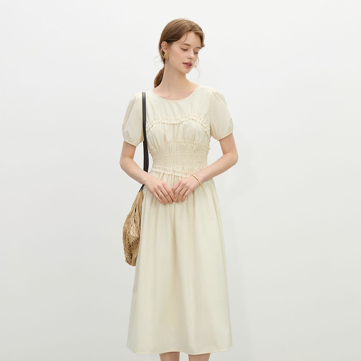 웬스데이딜라잇(WEDNESDAY DELIGHT) WD_Slim pleated puff sleeve dress_2color