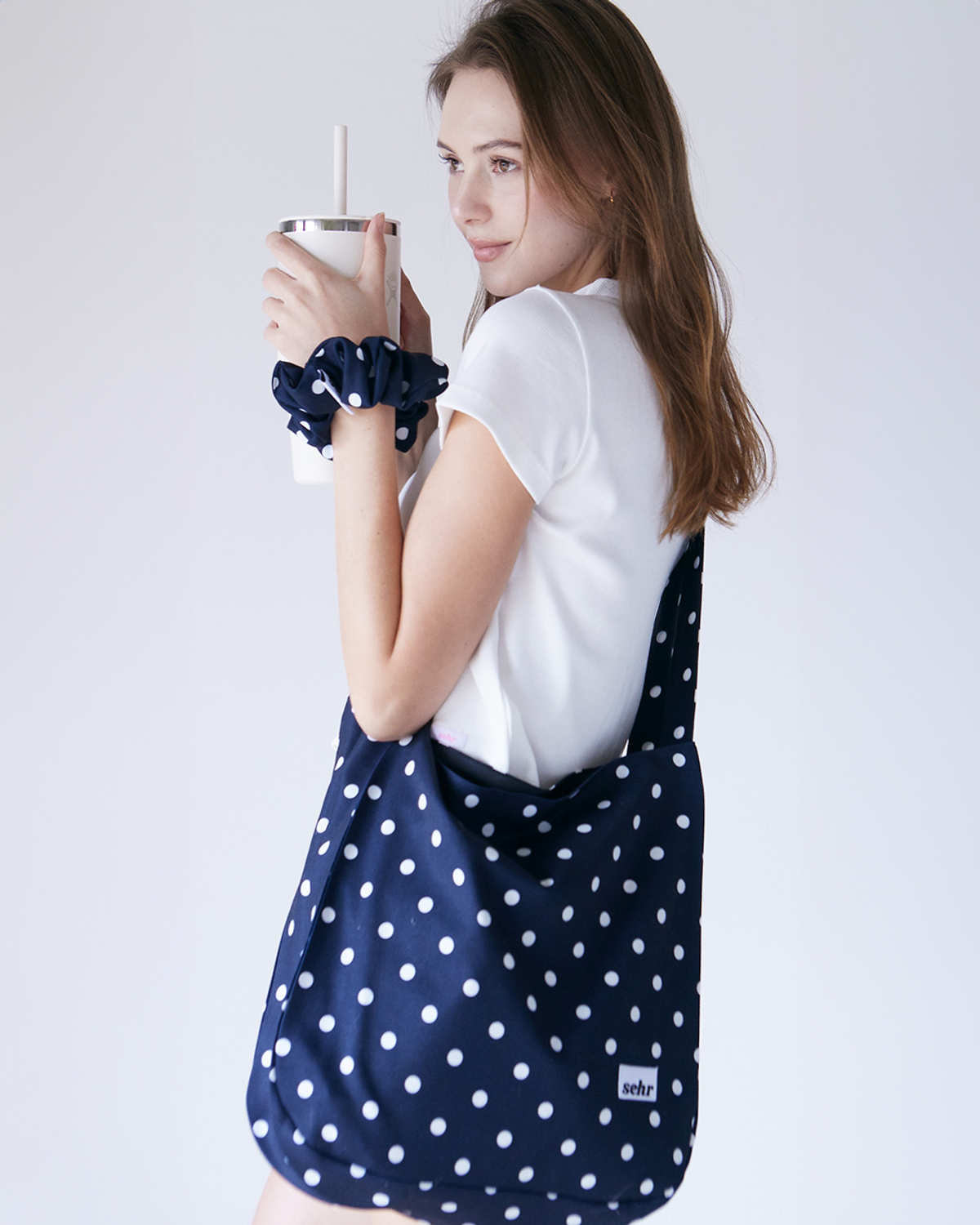 세르(SEHR) Big Dot Tie Big Bag (Navy)
