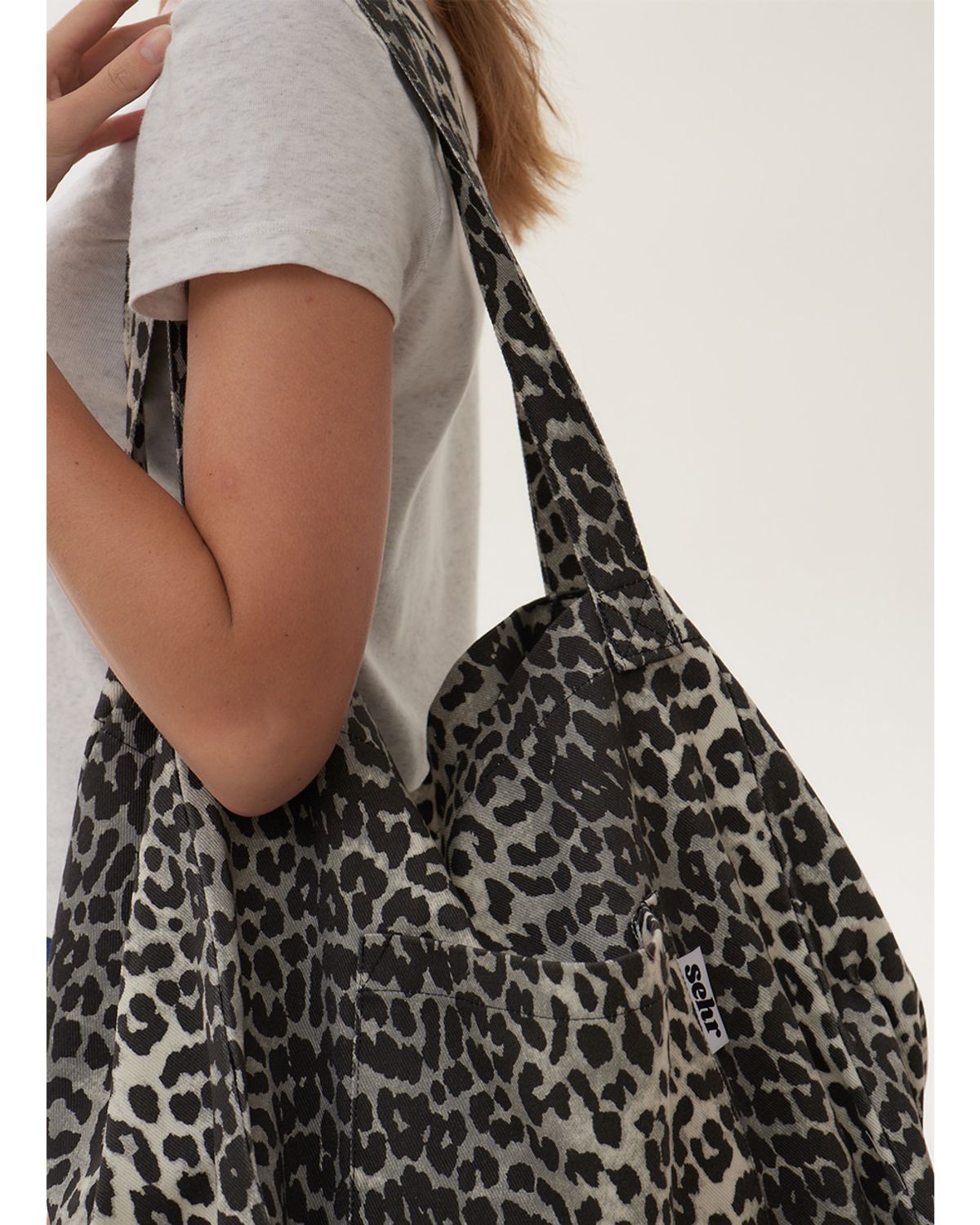 세르(SEHR) Leopard Twill Cotton Big Bag (Black)