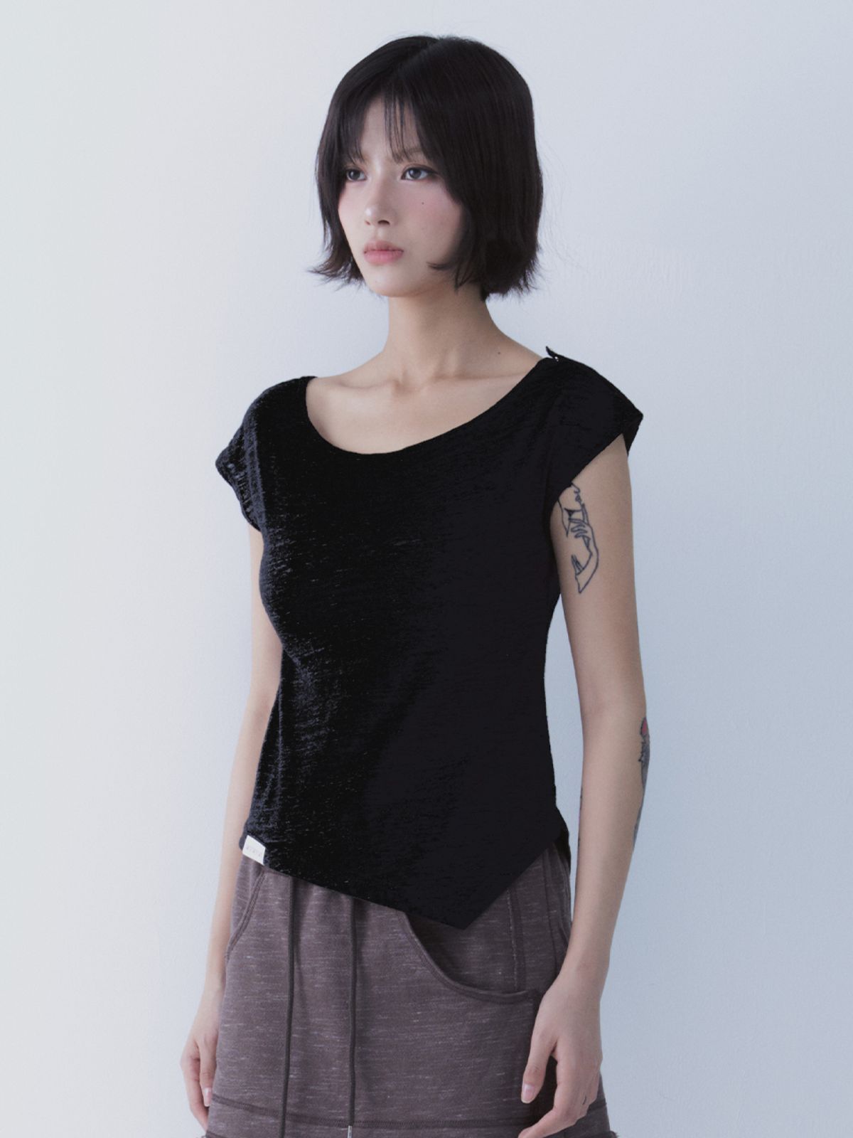 쎄쎄쎄(SETSETSET) UNBALANCE SNAP T-SHIRT BLACK