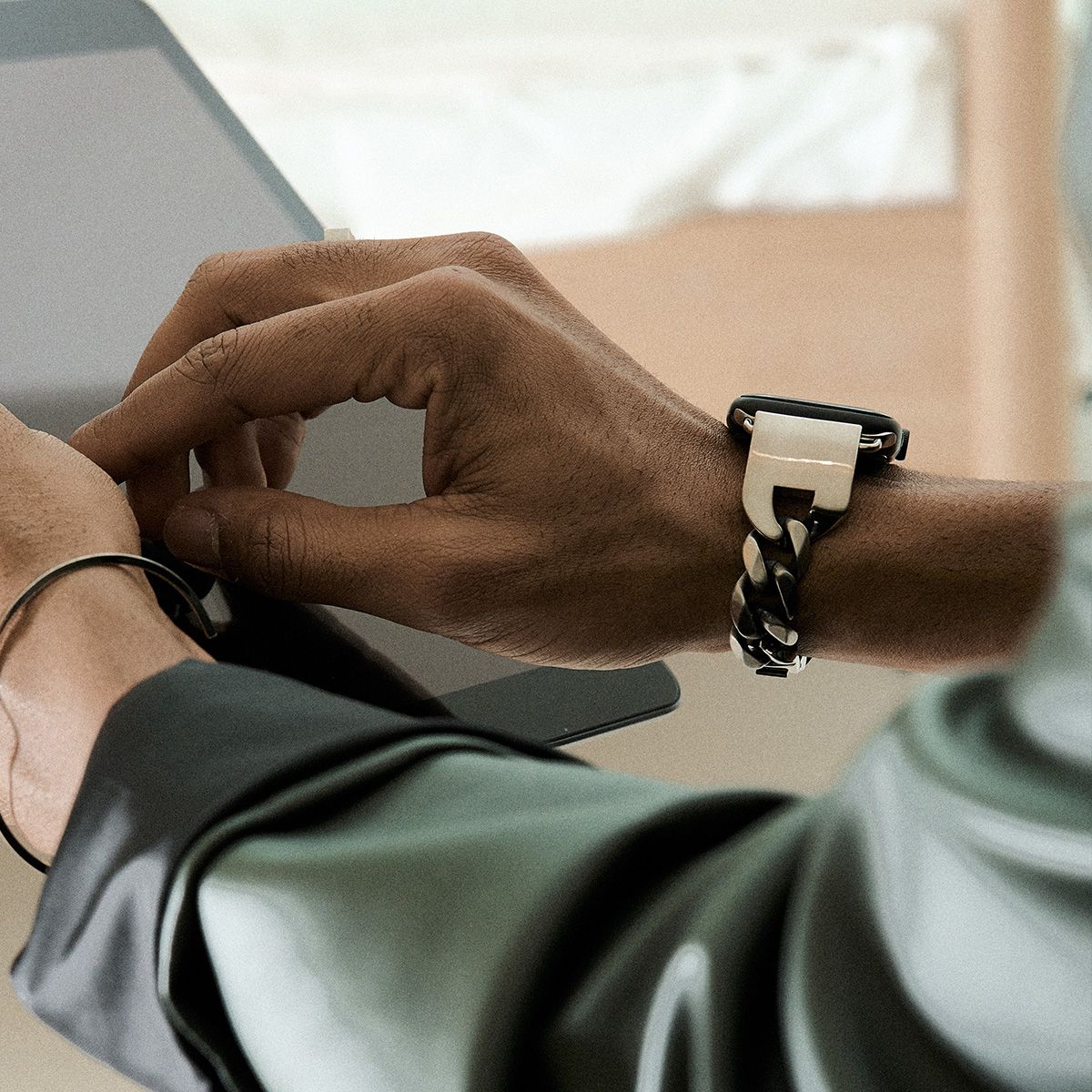 실버태그(SILVERTAG) APPLE WATCH STRAP NAST-P1406DCO 애플워치 체인 메탈 실버 스트랩