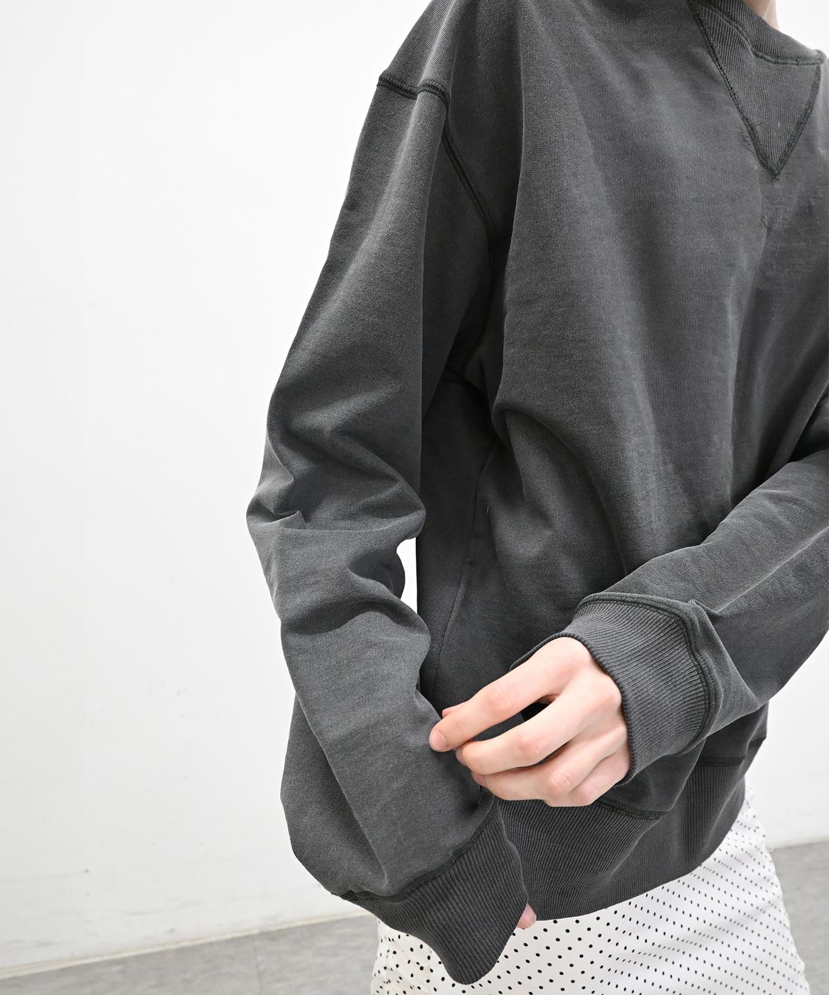 싹(SAKK) Bowling light sweatshirt cold gray