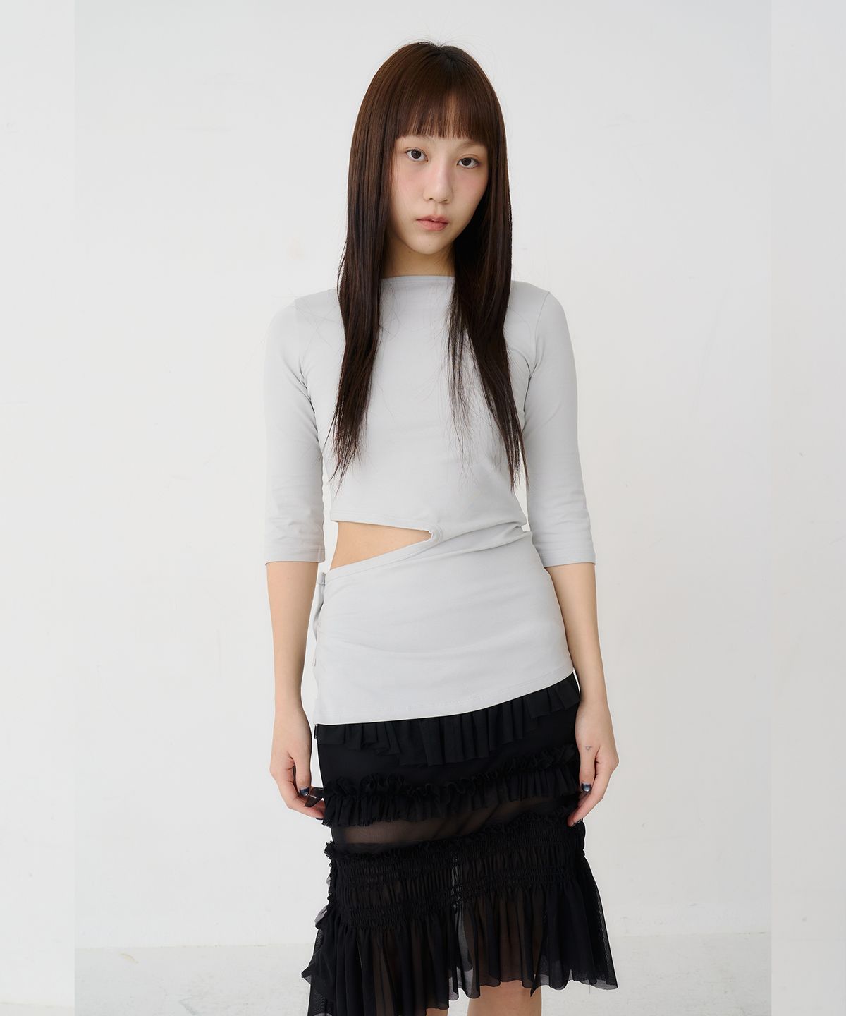 싹(SAKK) Movement body top in cement