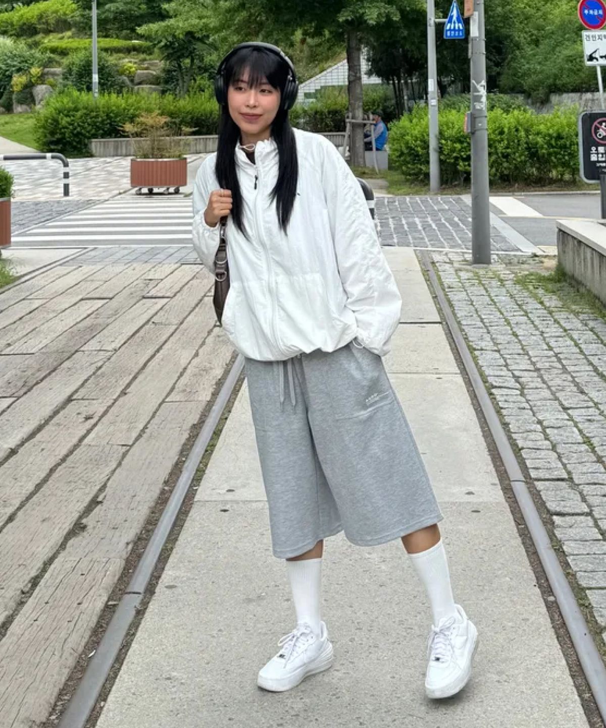 에이지오디(AGOD) 카펜터 아웃 포켓 와이드 스웨트 쇼츠 [헤더 그레이]