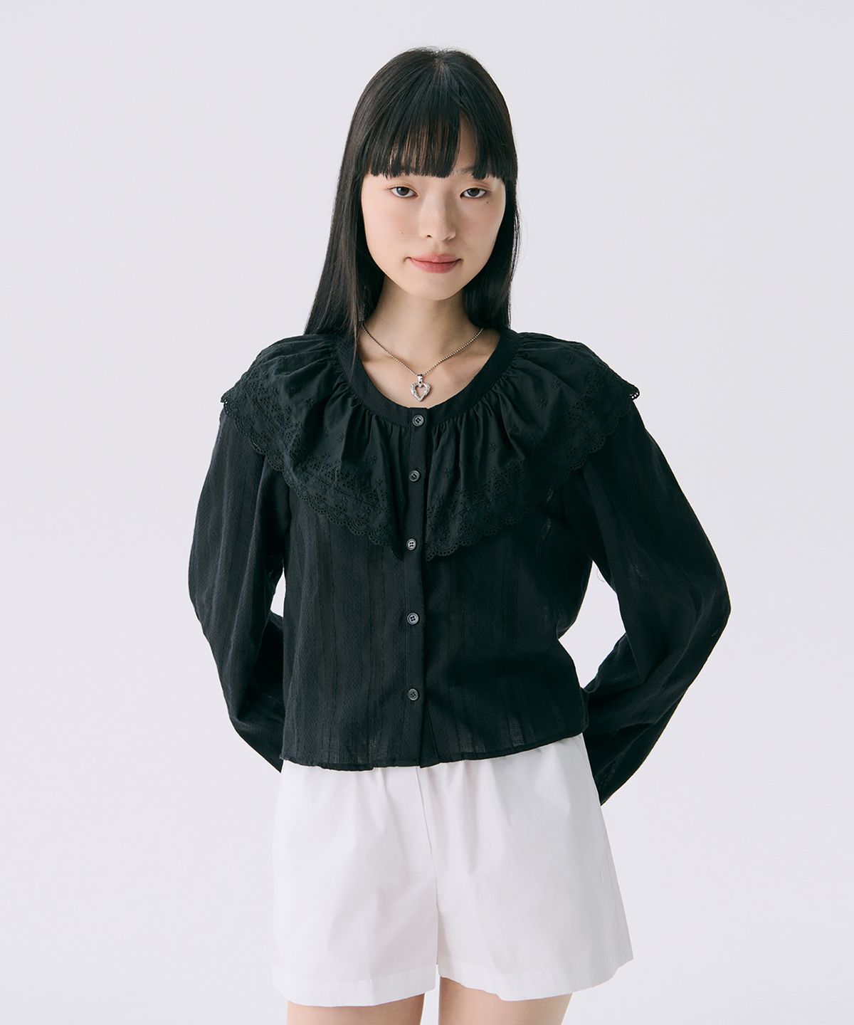 준준스페이스(JUNEJUNE SPACE) VOL12. Ruffle Blouse_Black(VOL12. 러플블라우스_블랙)