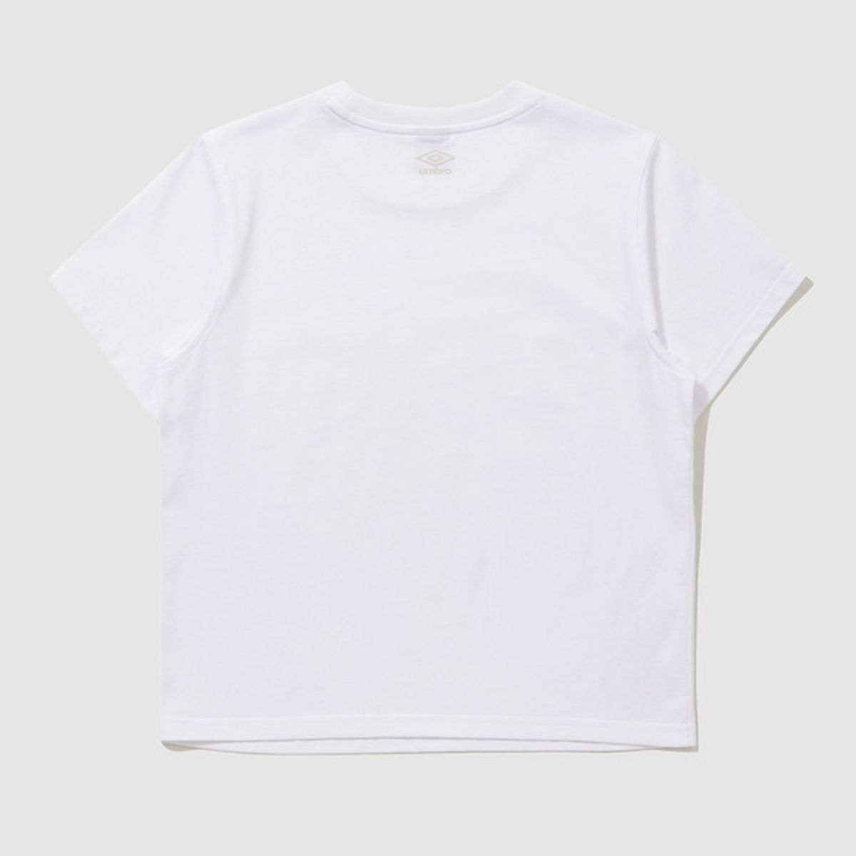 엄브로(UMBRO) 우먼스 슬림핏 반팔티 화이트(UQ222CRS51)