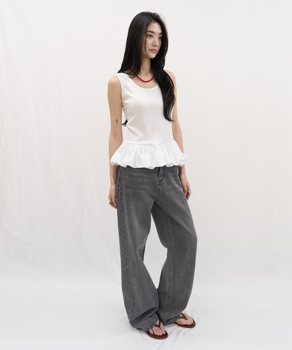 줄리아페페(JULIAPEPE) Balloon Sleeveless Top (White)