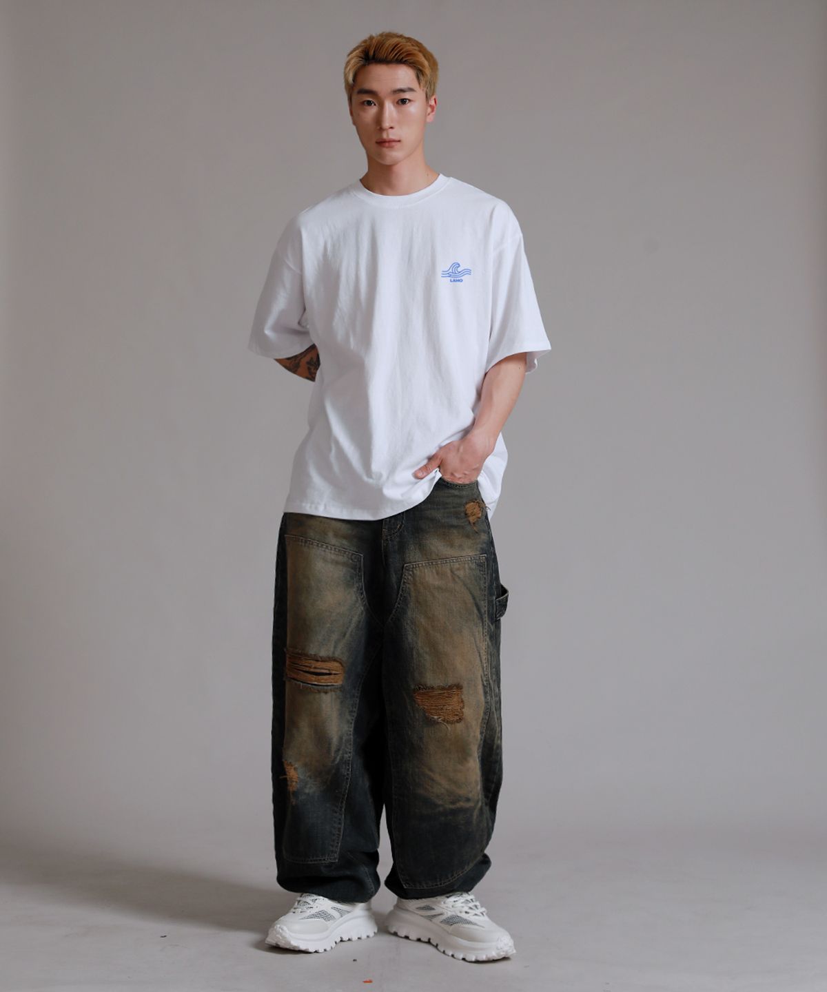 라이크더모스트(LIKE THE MOST) 서핑 라모 오버핏 반팔 티셔츠_화이트
