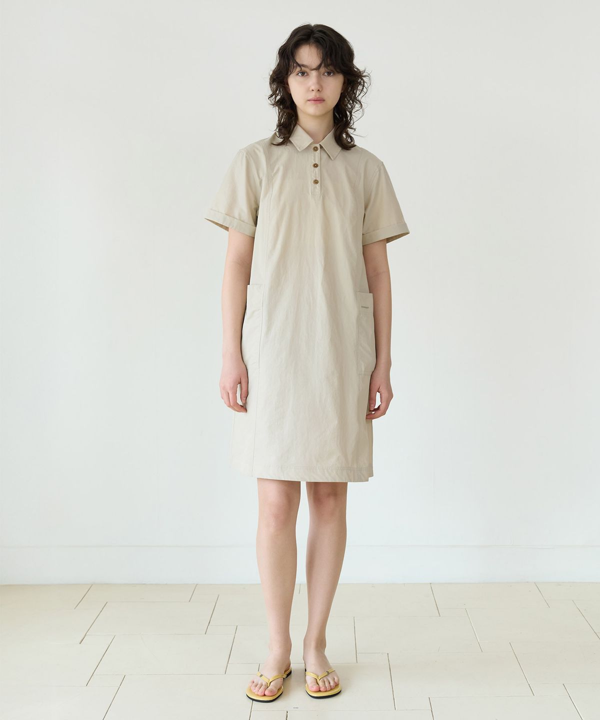 커버낫 우먼(COVERNAT WOMAN) 우먼 데일리 이지 원피스 Beige