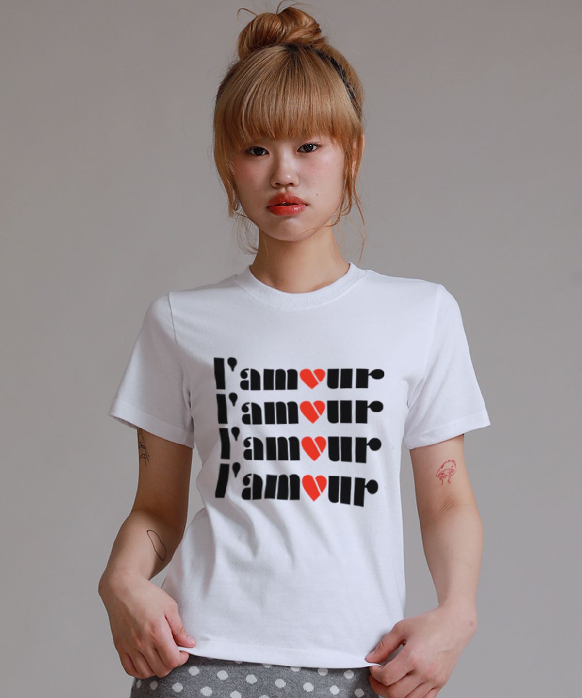 라이크더모스트(LIKE THE MOST) 아이엠 레귤러 반팔 티셔츠_화이트