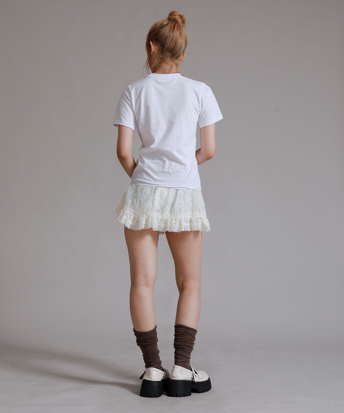 라이크더모스트(LIKE THE MOST) 하트 플래닛 레귤러 반팔 티셔츠_화이트