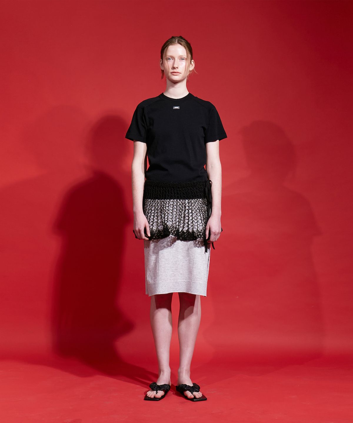 매기(MAGGIE) Shiny Half Sleeve (Black)