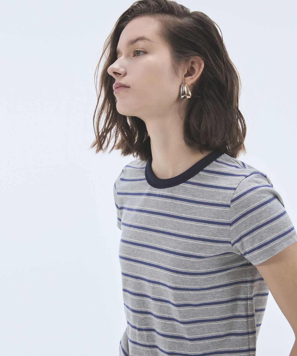 노앙(NOHANT) STRIPE CROP SHORT SLEEVE T-SHIRT GRAY