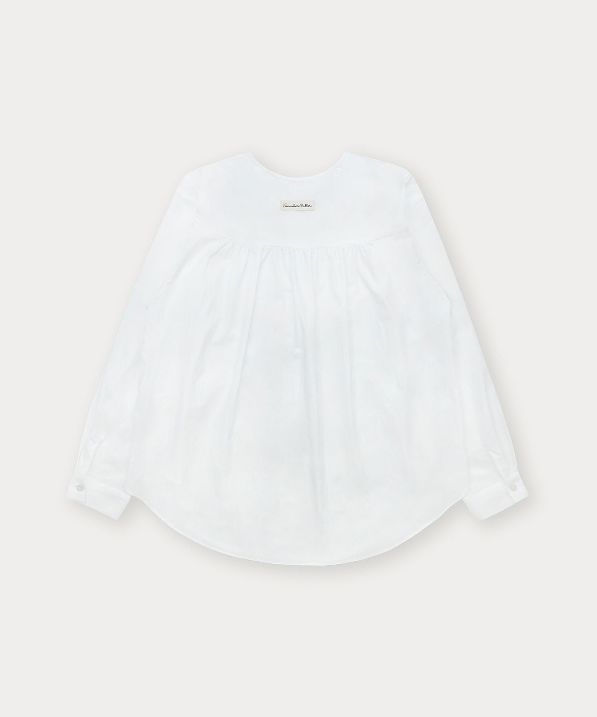 썸웨어버터(SOMEWHEREBUTTER) Shell Button Round Shirt - Ivory