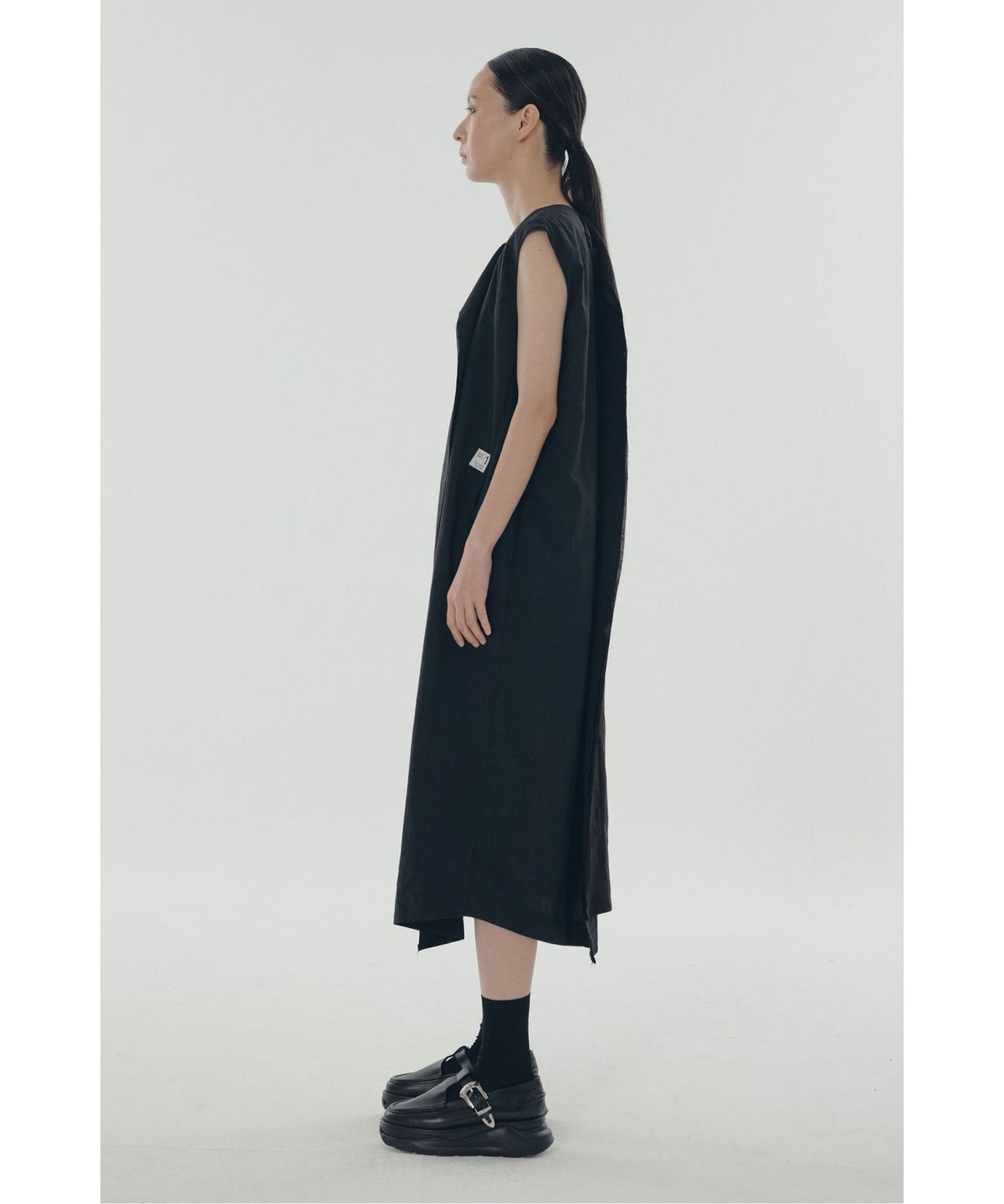 래코드(RECODE) Split Square Sleeveless Dress_RQDAM25556BKX
