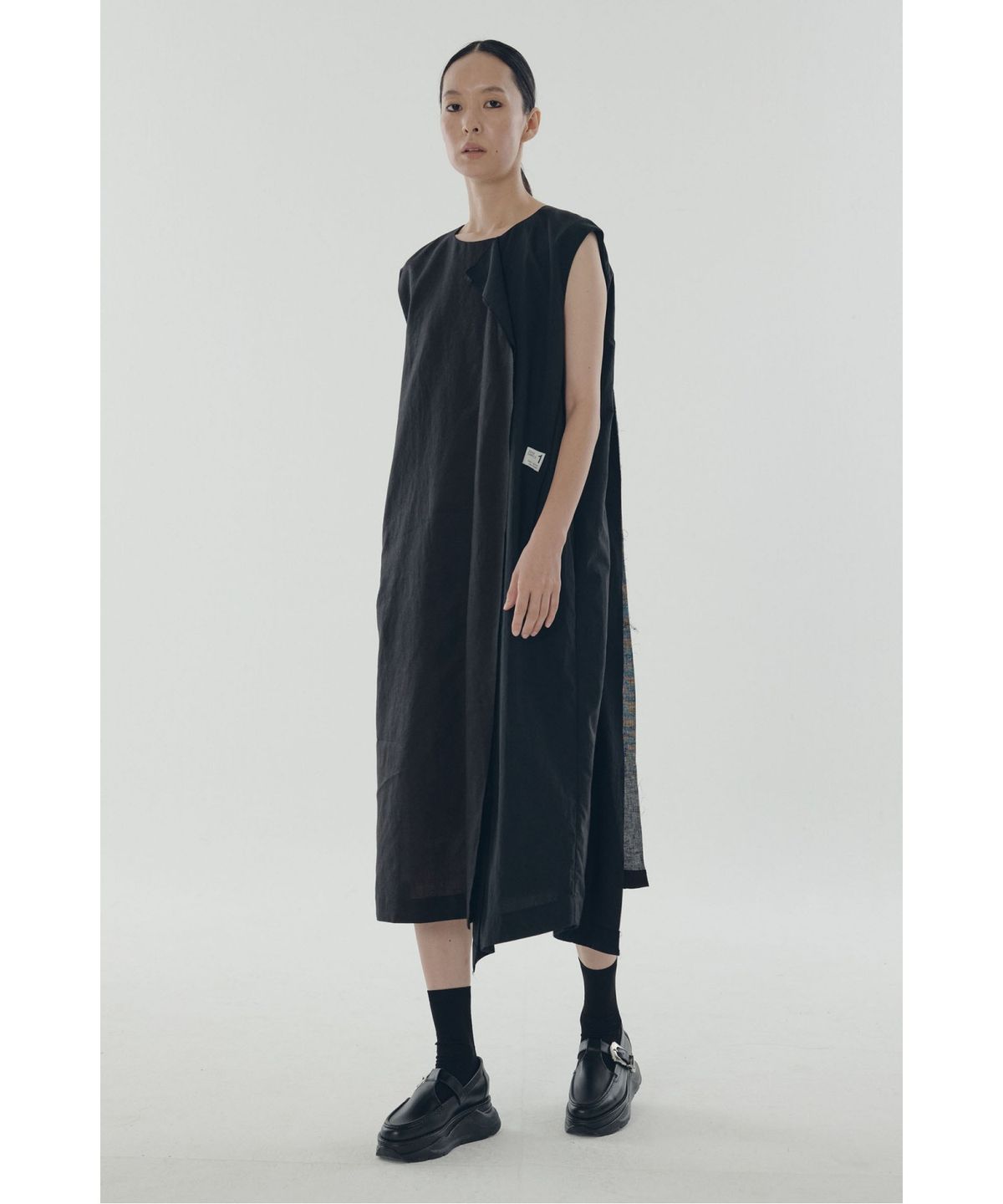래코드(RECODE) Split Square Sleeveless Dress_RQDAM25556BKX