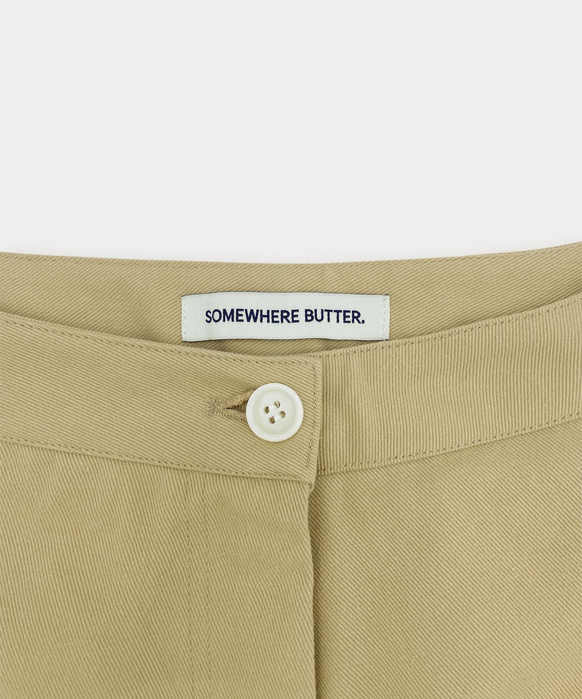 썸웨어버터(SOMEWHEREBUTTER) Perrie Cotton Short Pants - Beige