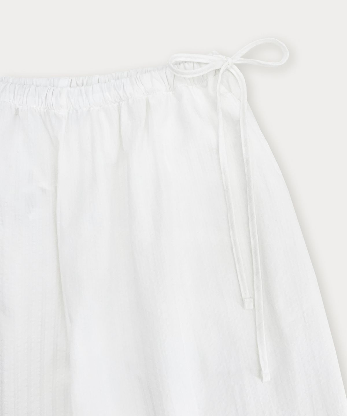 썸웨어버터(SOMEWHEREBUTTER) Ribbon Stripe Pants - Ivory