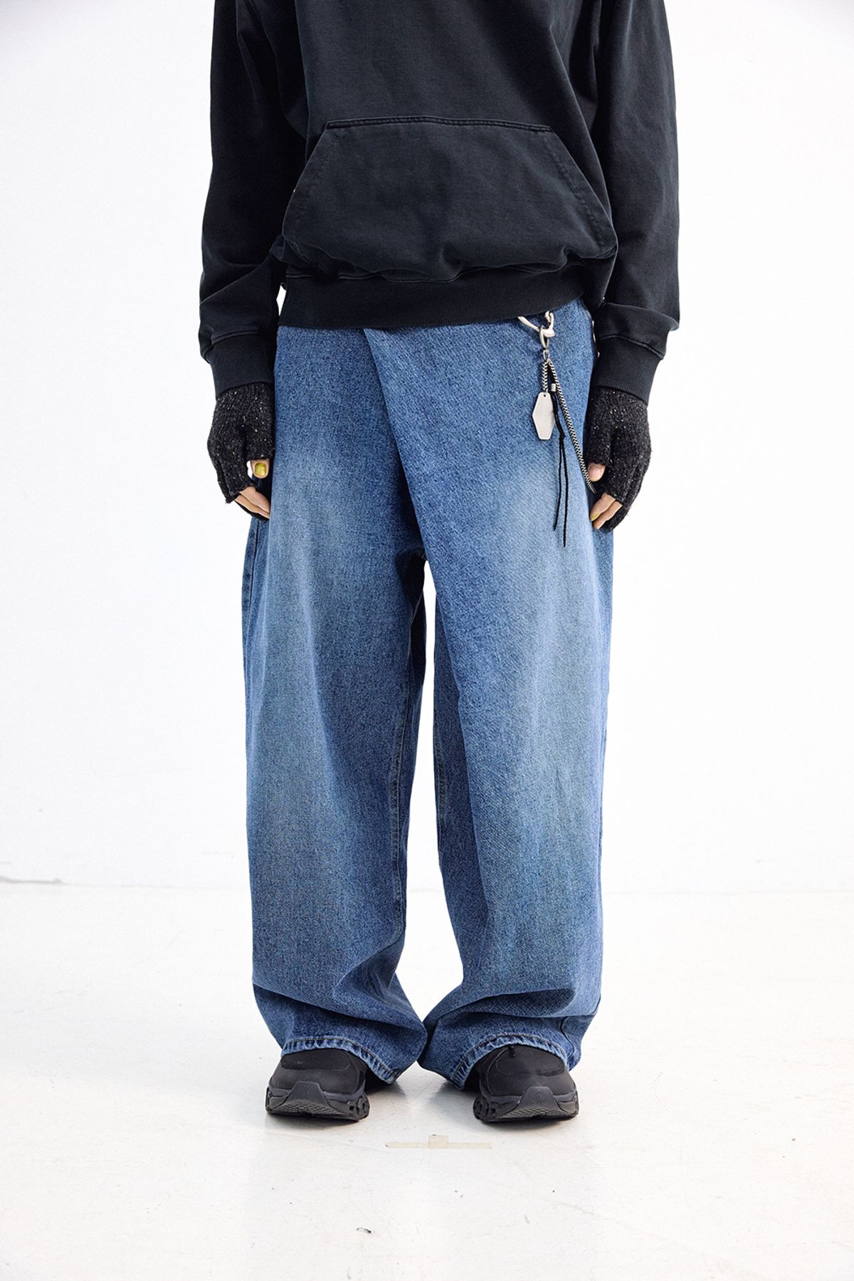 해칭룸(HATCHINGROOM) Wrap Jeans Blue