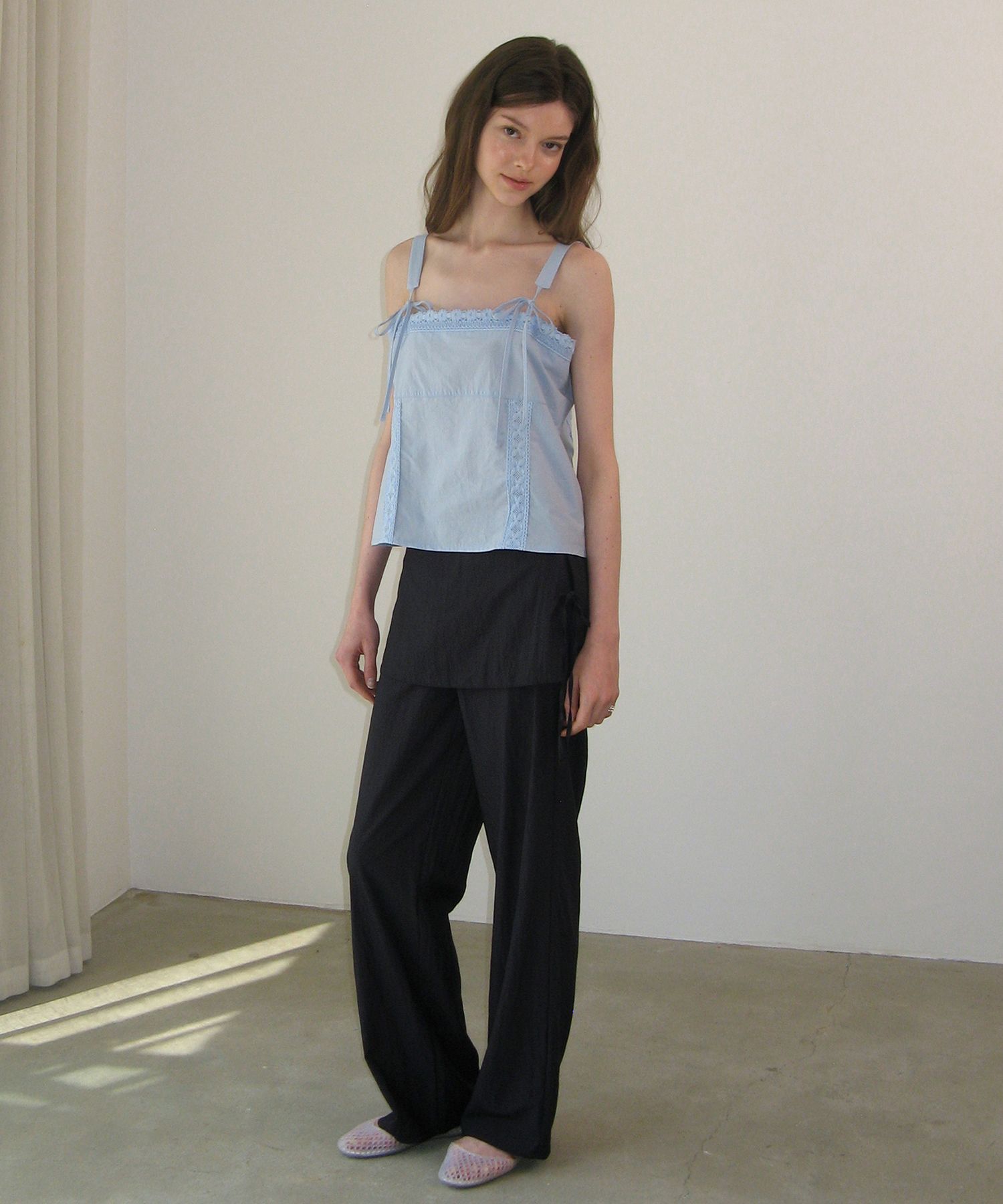 【SOMEWHEREBUTTER】Muse Layered Skirt Pants - Navy MUSINSA公式 | SOMEWHEREBUTTER Muse Layered Skirt Pants - Navy