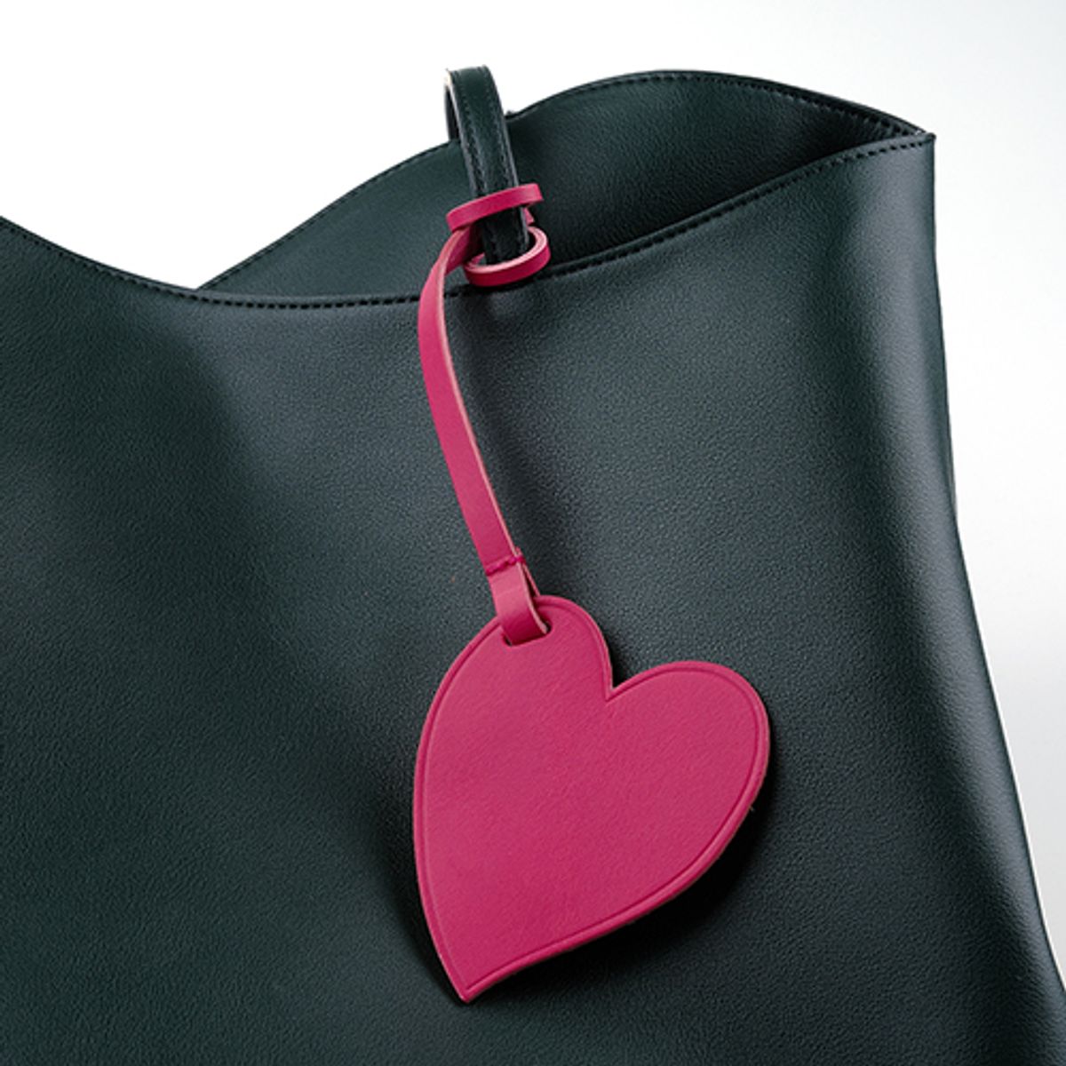 아이백유어파든(I BAG YOUR PARDON) heart BAG charm (2 colors)