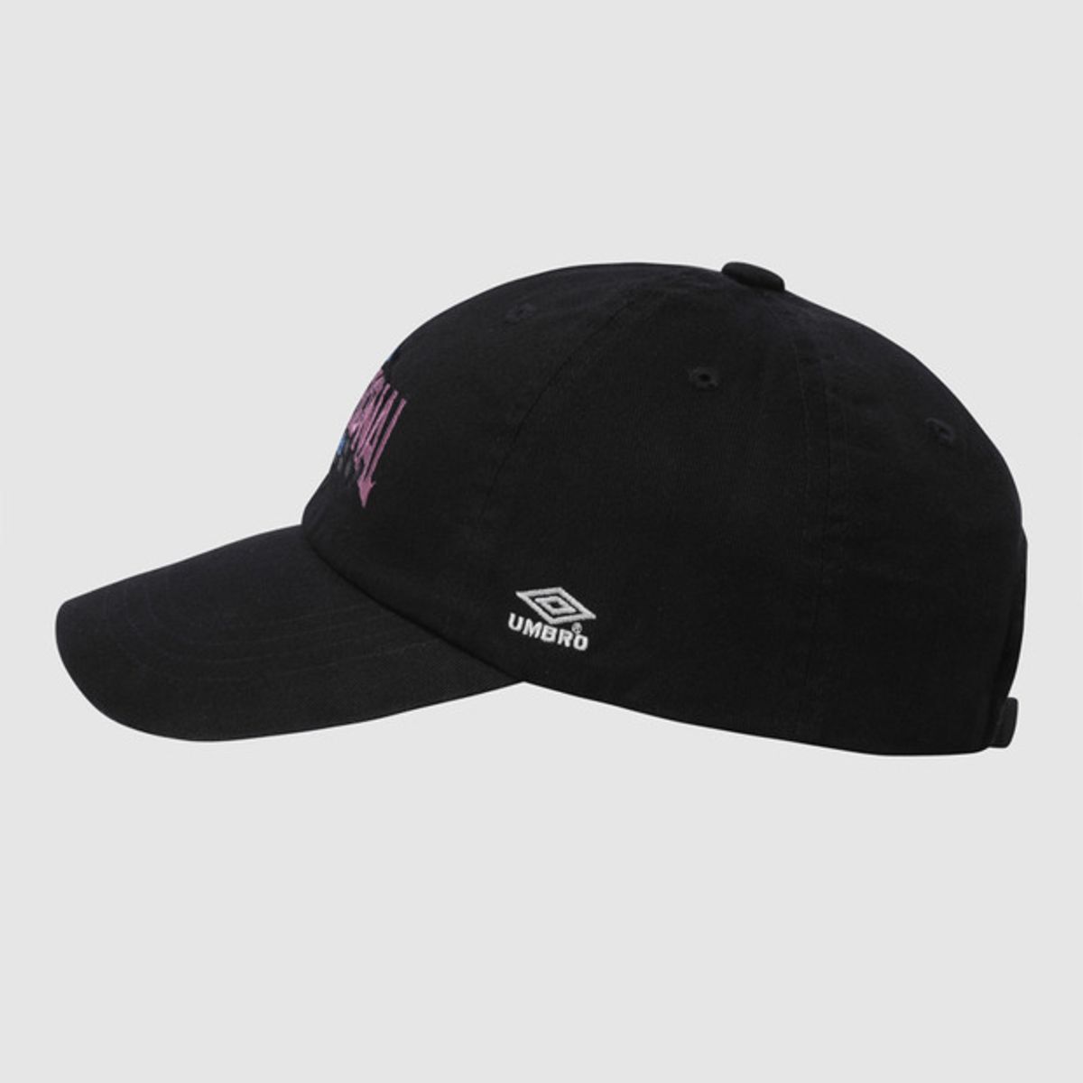 엄브로(UMBRO) 피그먼트 다잉 그래픽캡 블랙(UQ223CCP57)