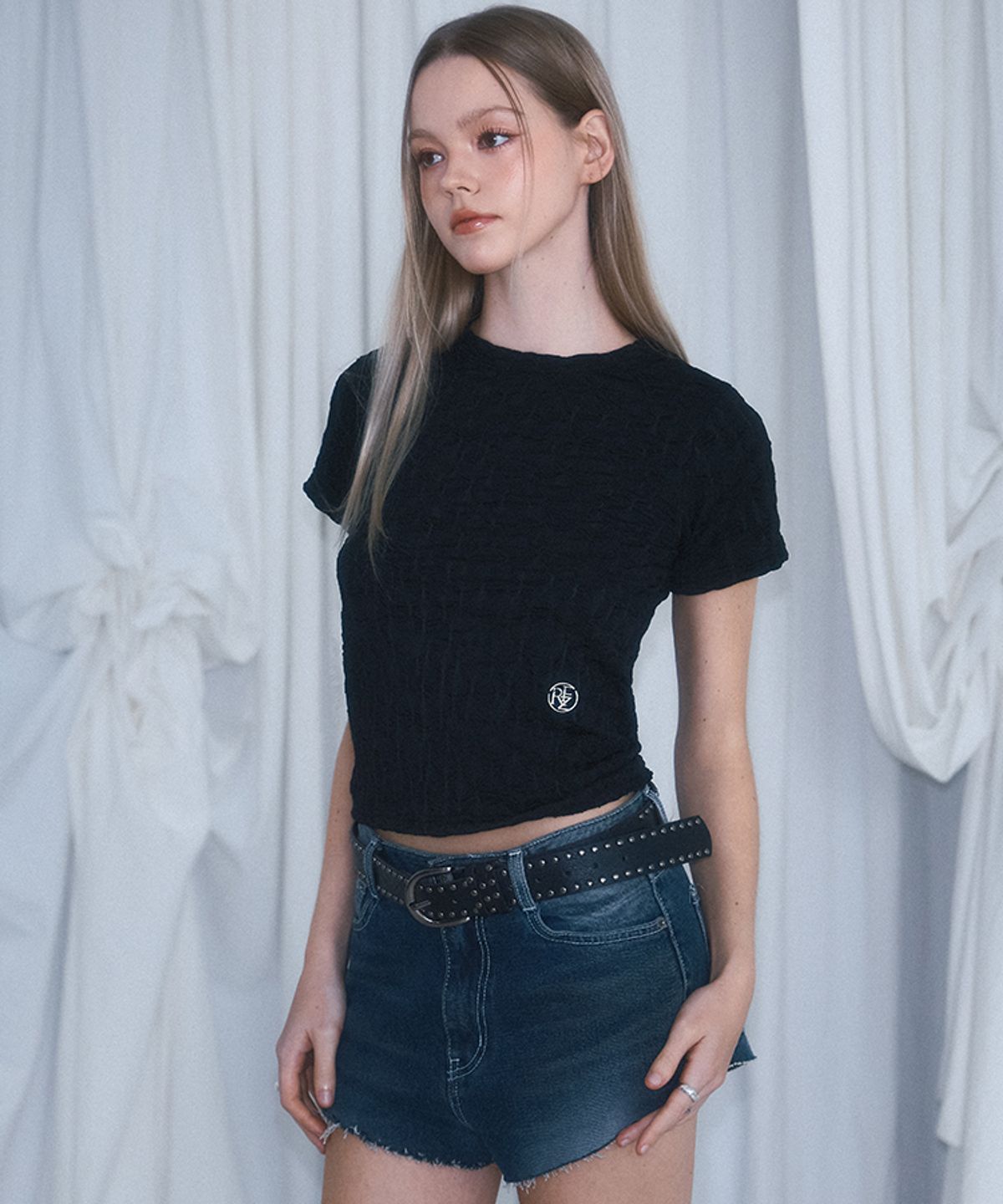 로제프란츠(ROSEFRANTZ) Wrinkle Slimfit T-shirt [Black]