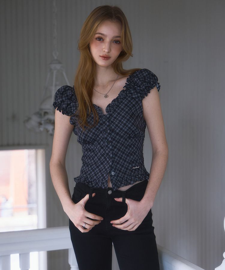 MUSINSA公式 | ROSÉ FRANTZ Frill Shirring Sleeveless [Black]