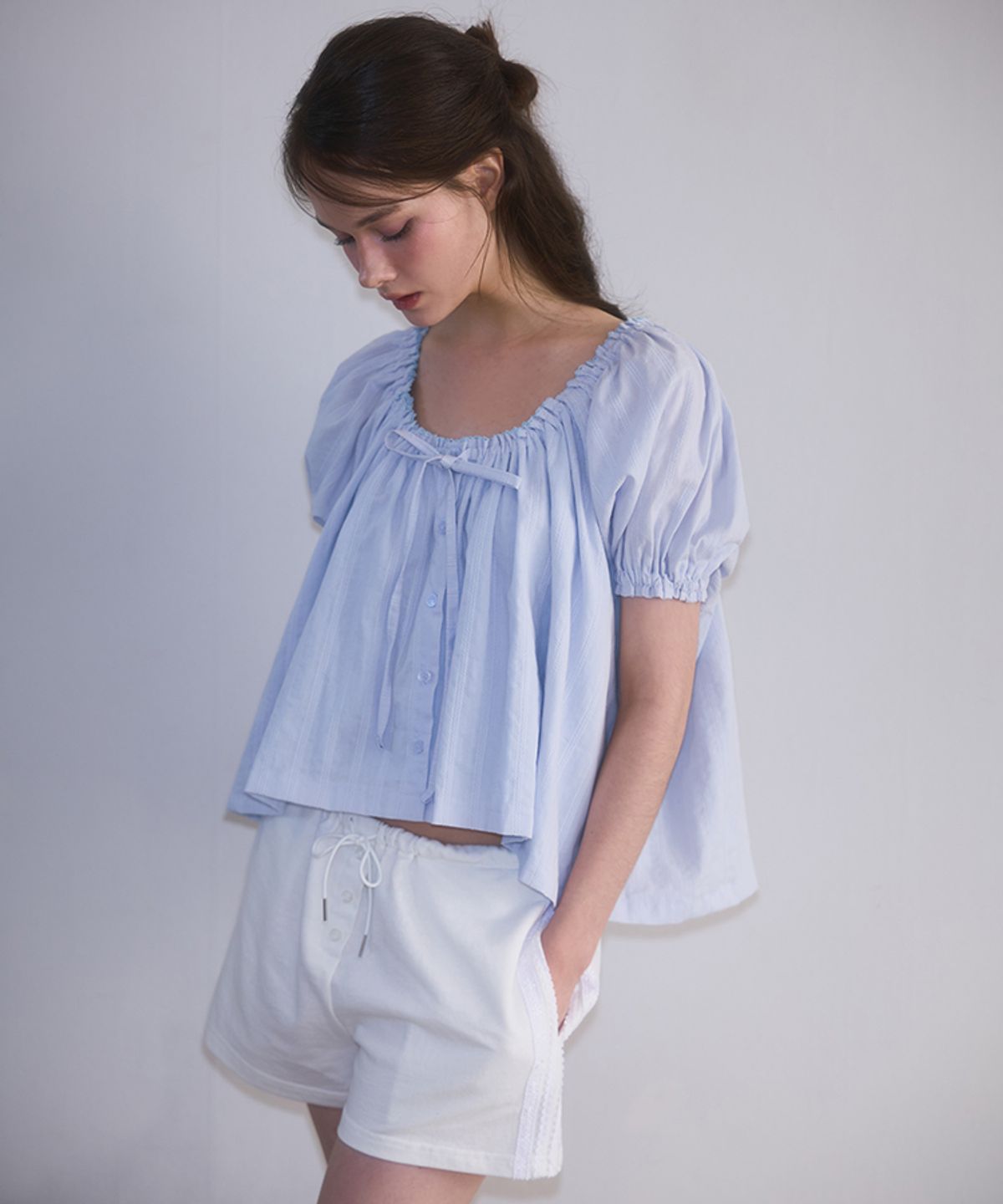 로제프란츠(ROSEFRANTZ) Puff Ribbon Blouse [Sky Blue]