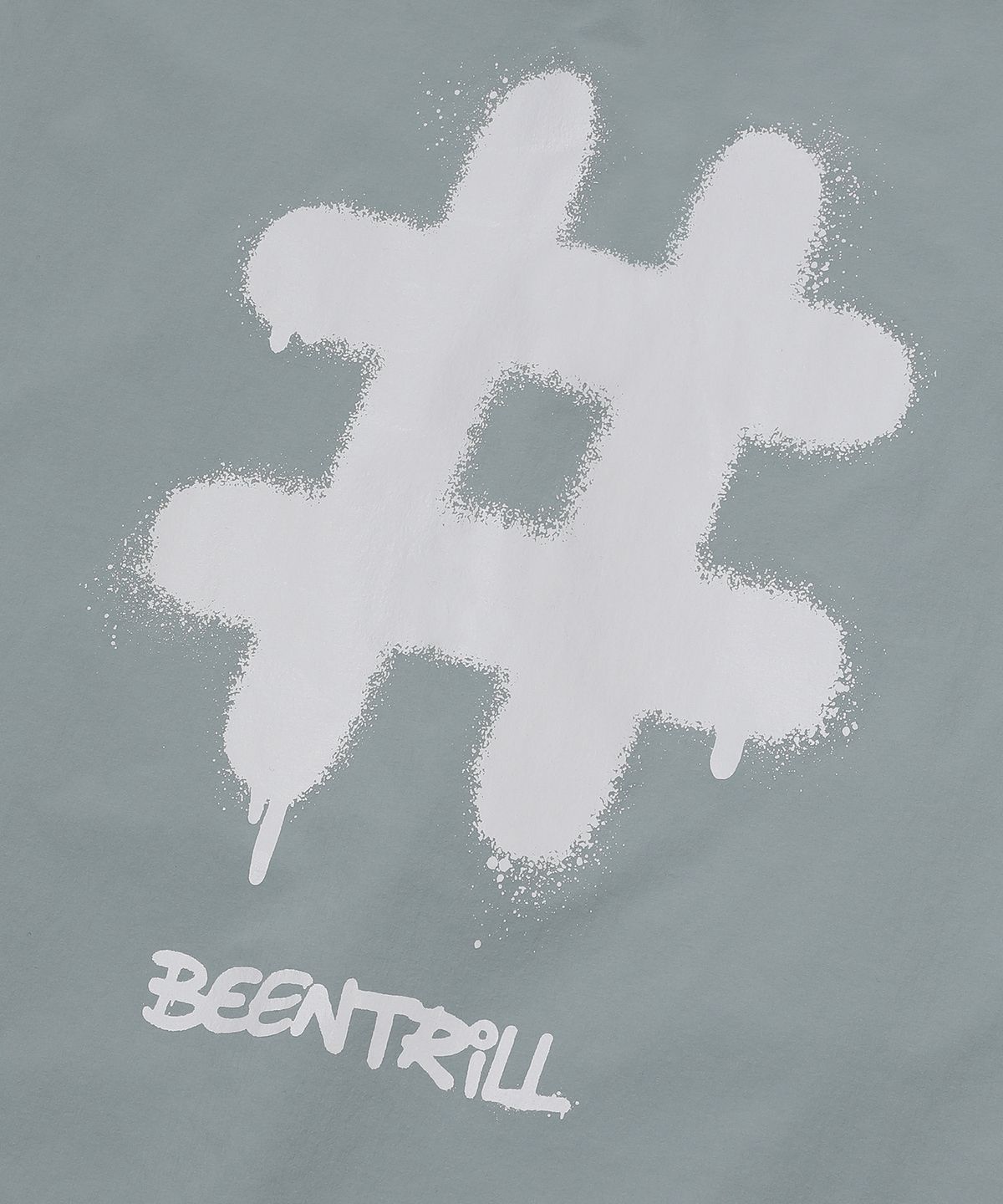 빈트릴(BEENTRILL) 스프레이 로고 우븐 아노락 점퍼(라이트 카키)